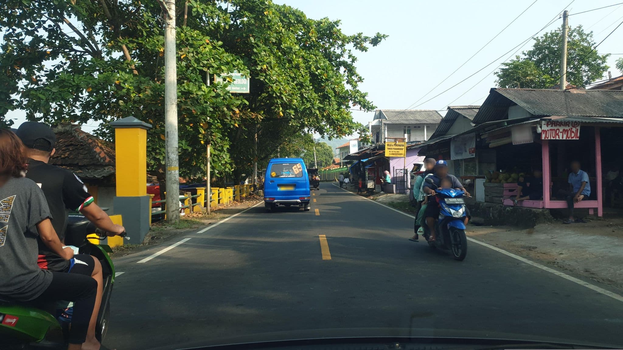 Street view near cempaka, Pelabuhanratu — © Kaart_Local (CC BY-SA · Mapillary)