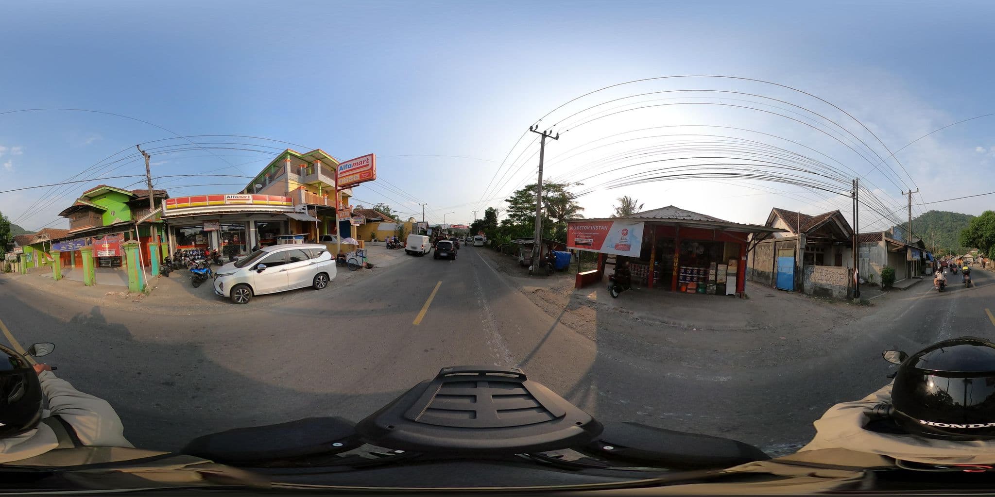 Street view near Hotel karang sari, Pelabuhanratu — © Kaart_Local (CC BY-SA · Mapillary)