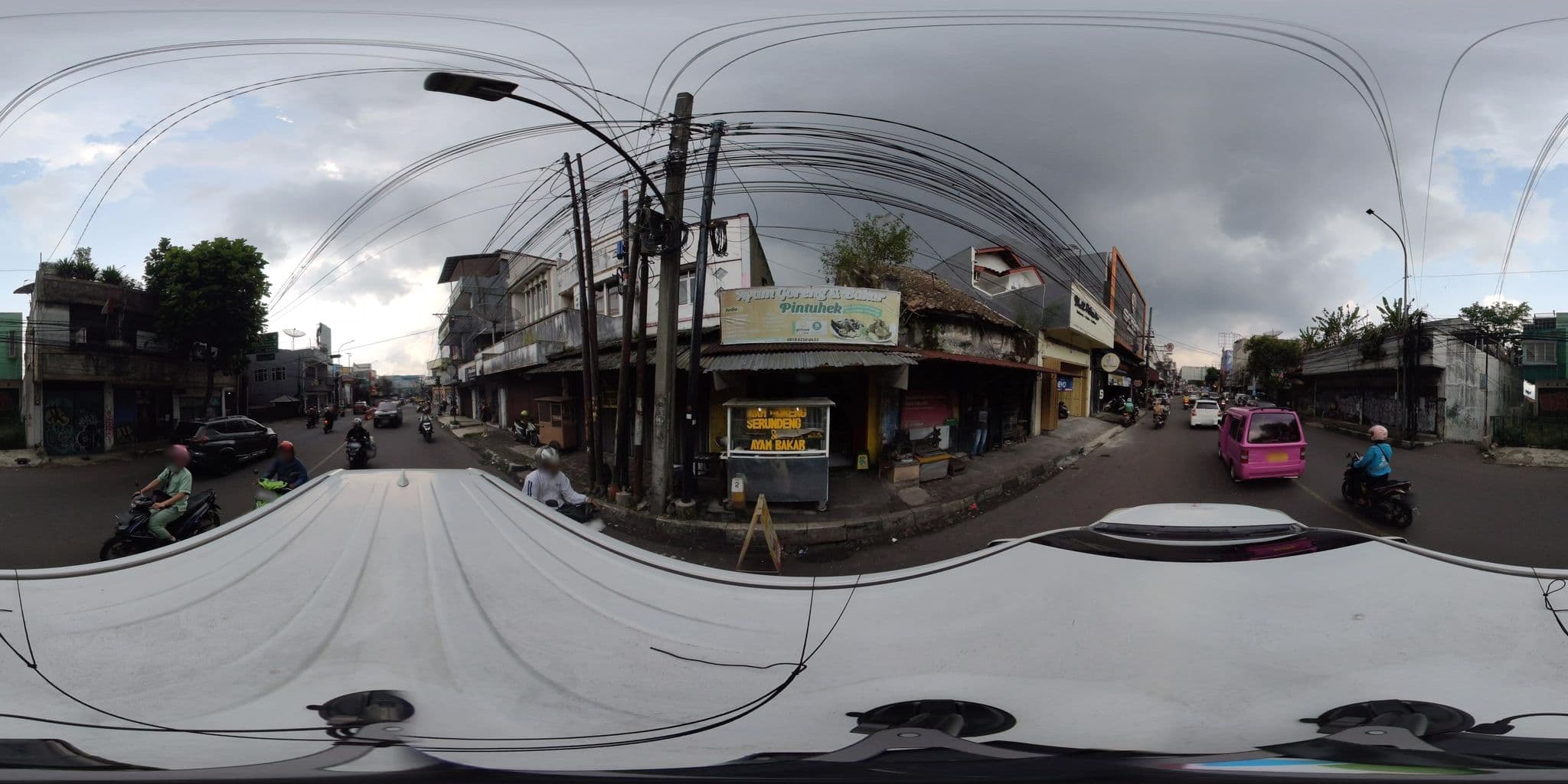Street view near Selabintana Hotel and Resort Sukabumi, Sukabumi — © danbjoseph (CC BY-SA · Mapillary)