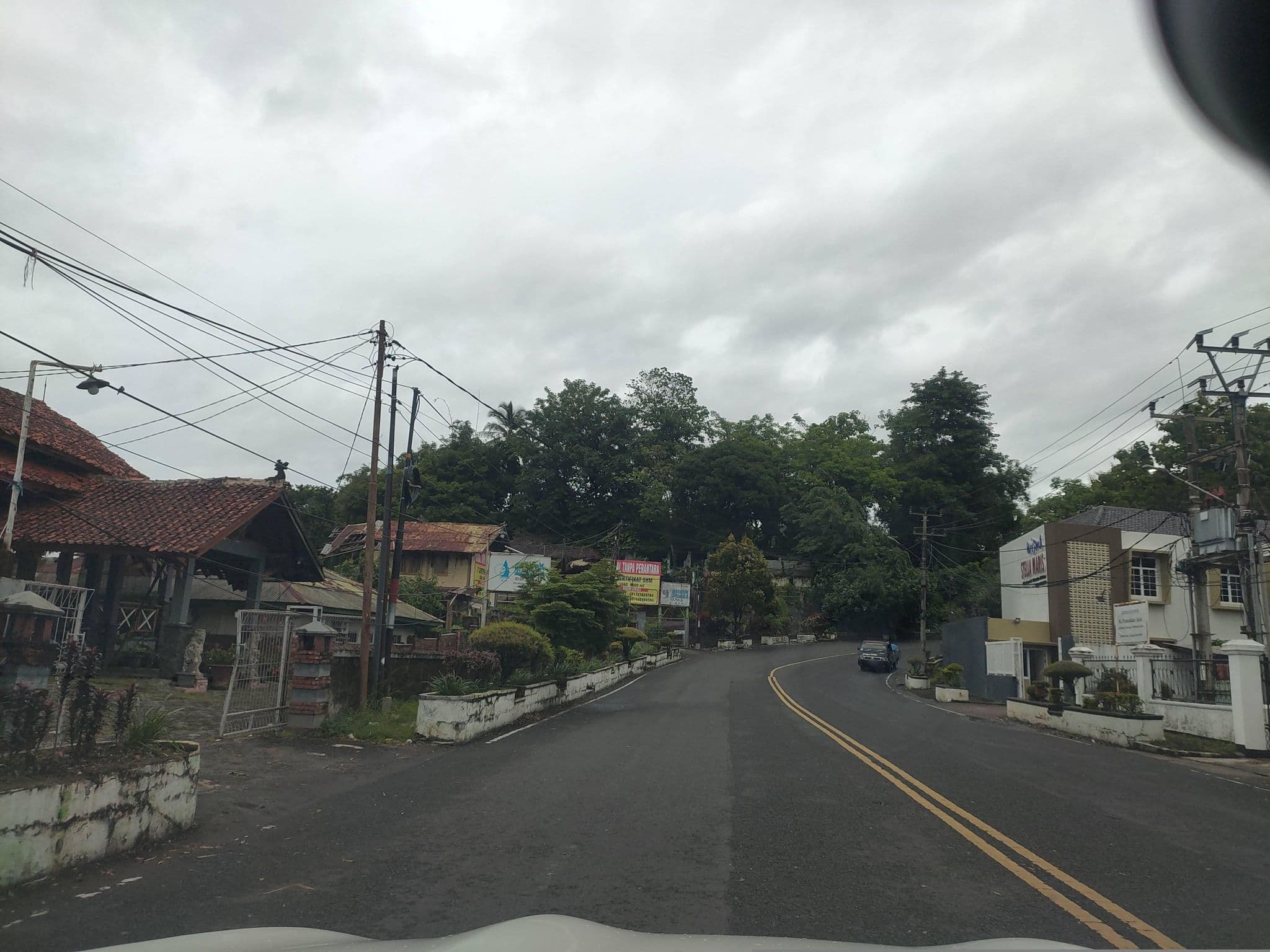 Street view near Pondok Dewata, Pelabuhanratu — © Kaart_Local (CC BY-SA · Mapillary)