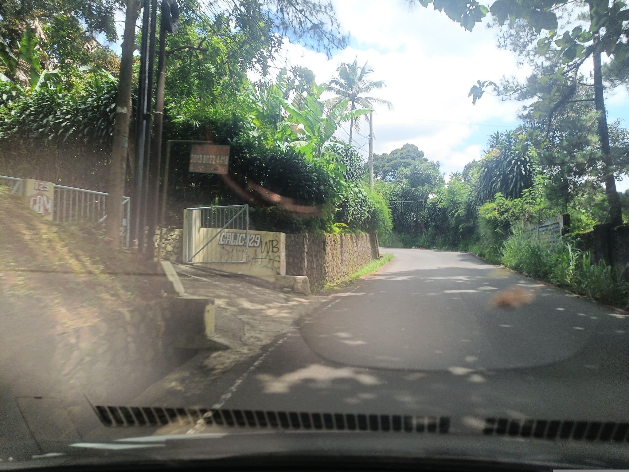 Street view near Villa Galik No 129, Caringin — © hen0ch (CC BY-SA · Mapillary)