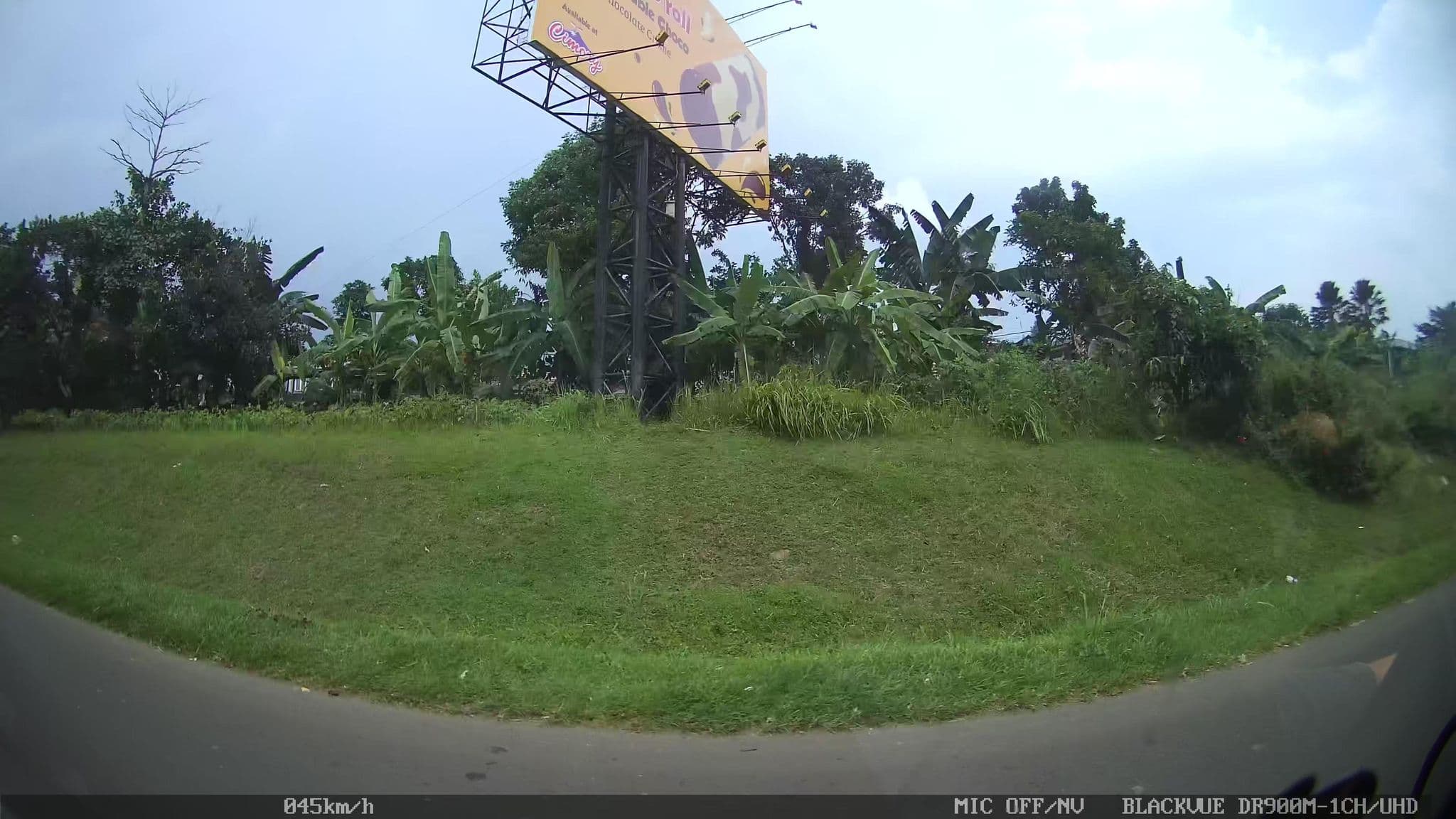 Street view near Grand royal panghegar, Caringin — © kaart_2 (CC BY-SA · Mapillary)