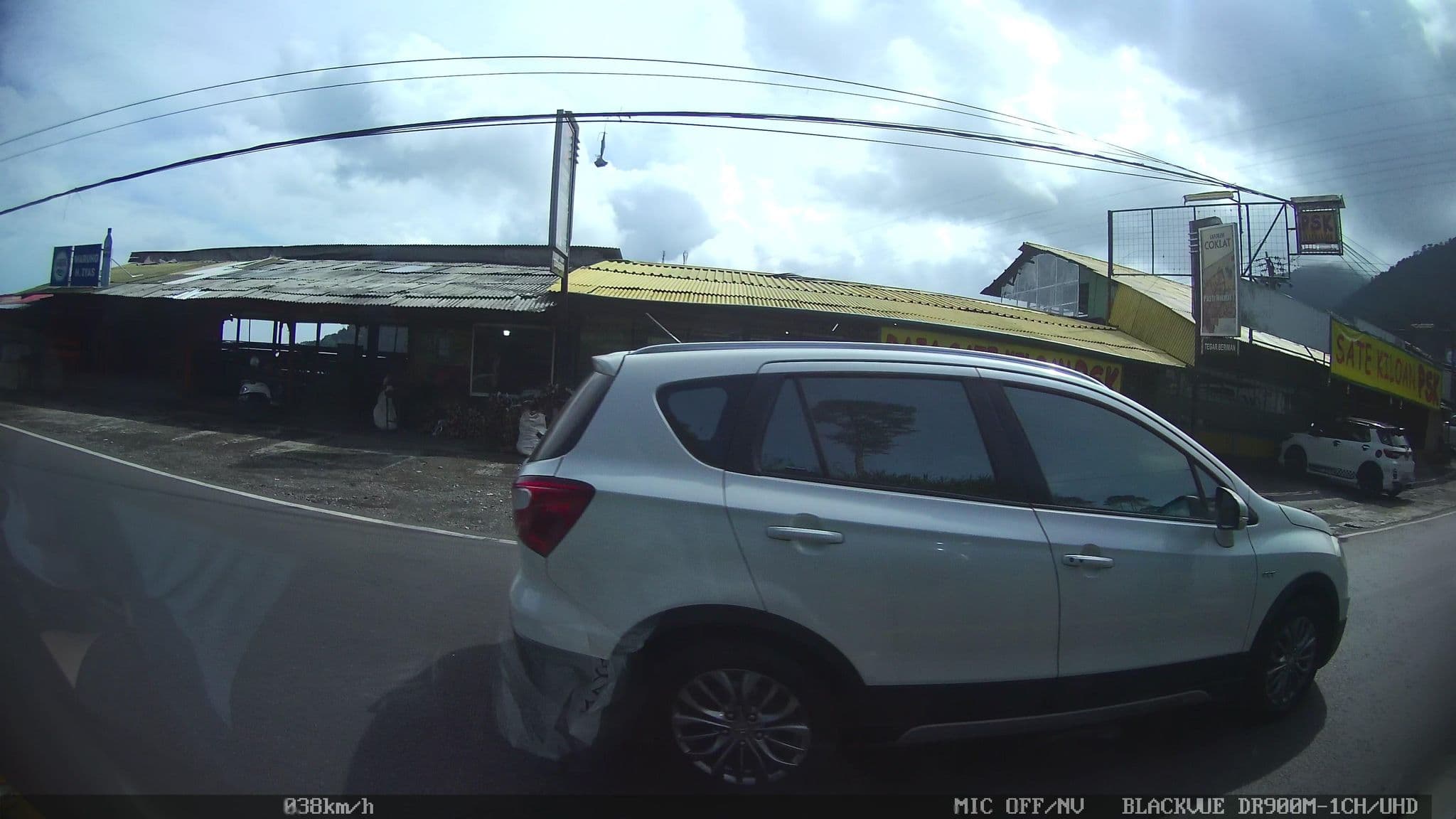 Street view near Grand Ussu Hotels and Convention Puncak, Caringin — © kaart_2 (CC BY-SA · Mapillary)