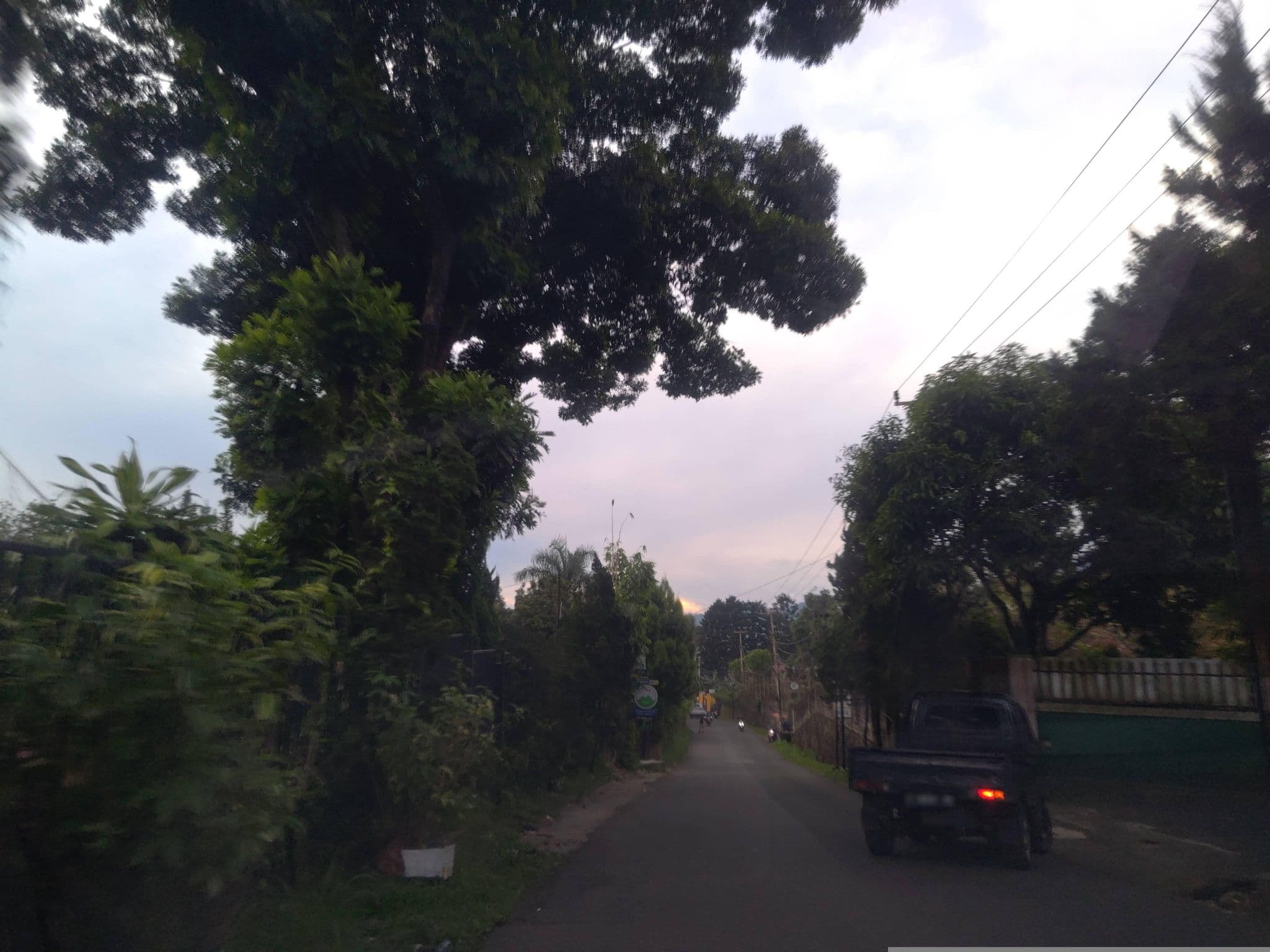 Street view near Amaryllis Boutique Resort, Caringin — © FotoPeta (CC BY-SA · Mapillary)