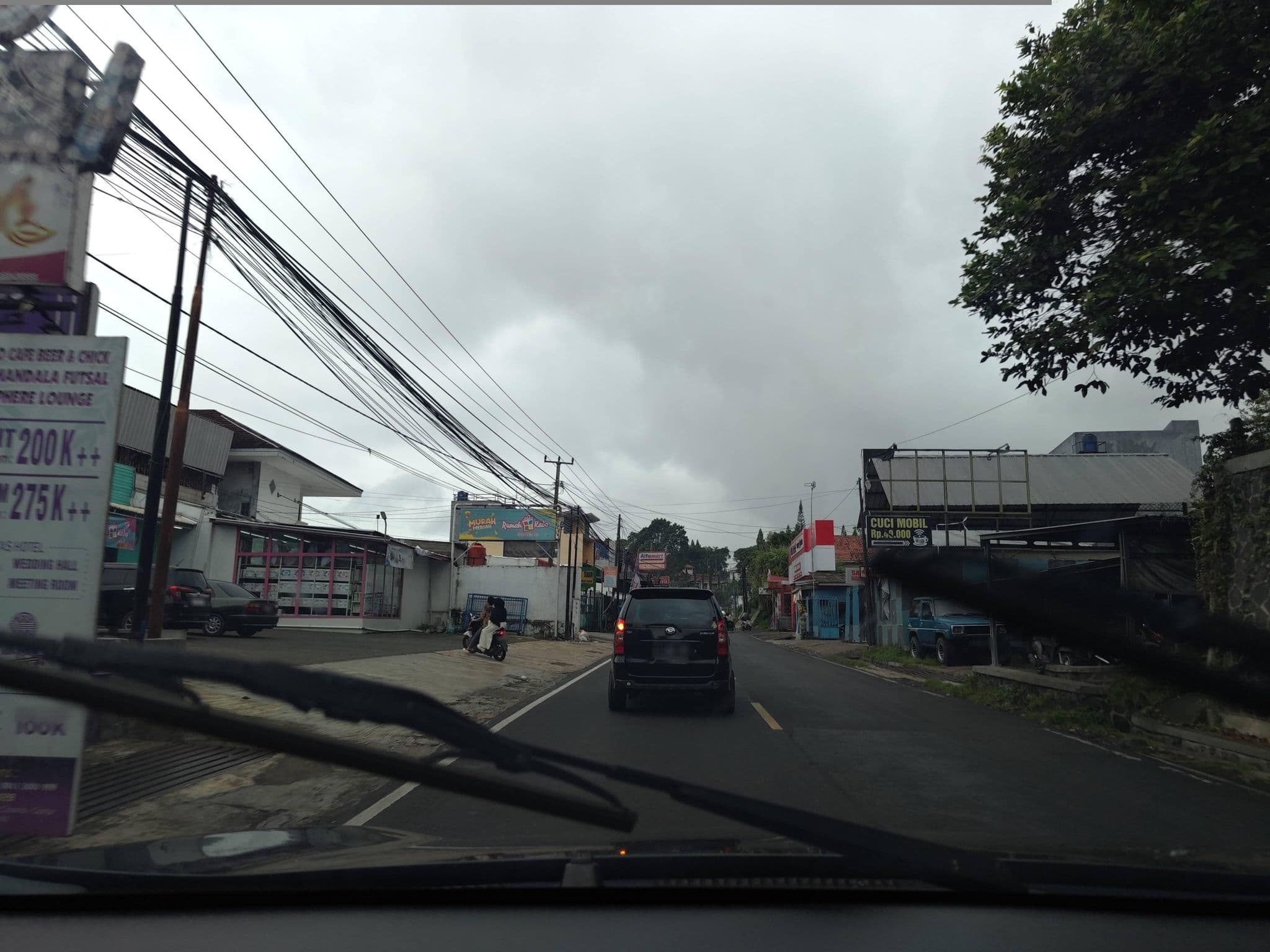 Street view near Sangga Buana Resort & Convention Hotel, Cianjur — © FotoPeta (CC BY-SA · Mapillary)