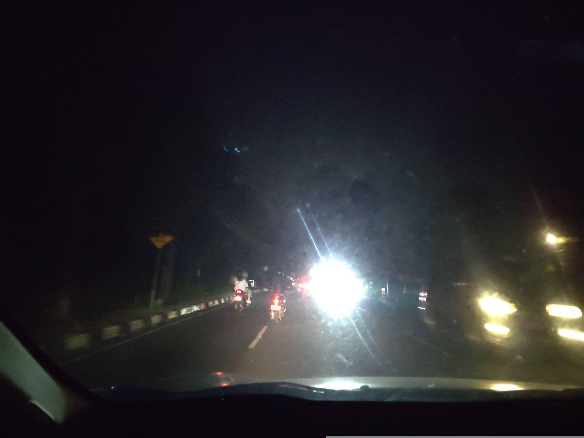 Street view near Villa Tanpa Nama, Caringin — © FotoPeta (CC BY-SA · Mapillary)
