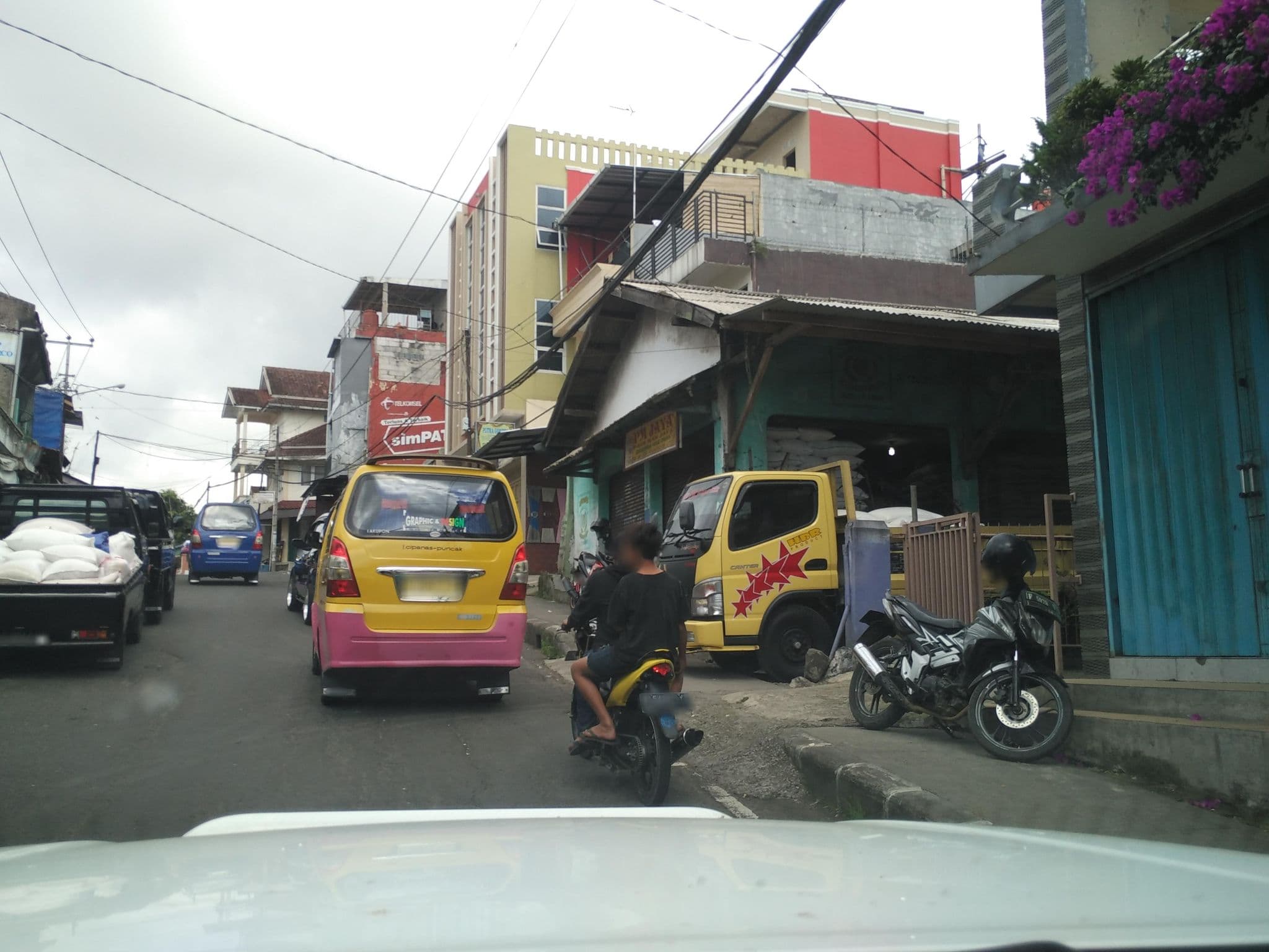 Street view near Green apple H/37, Cianjur — © roadroid (CC BY-SA · Mapillary)
