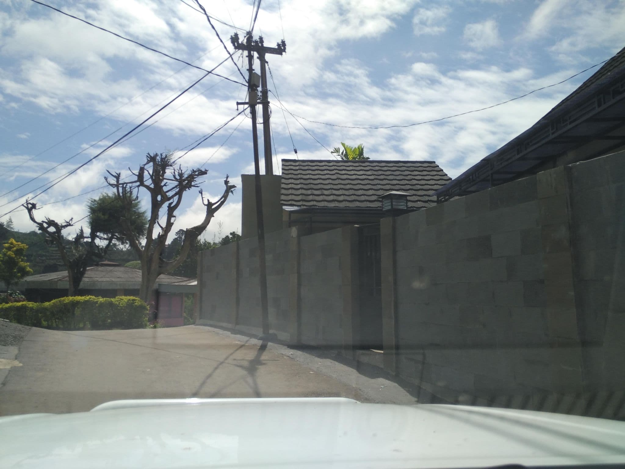 Street view near Princess Resort Ciloto, Cianjur — © roadroid (CC BY-SA · Mapillary)