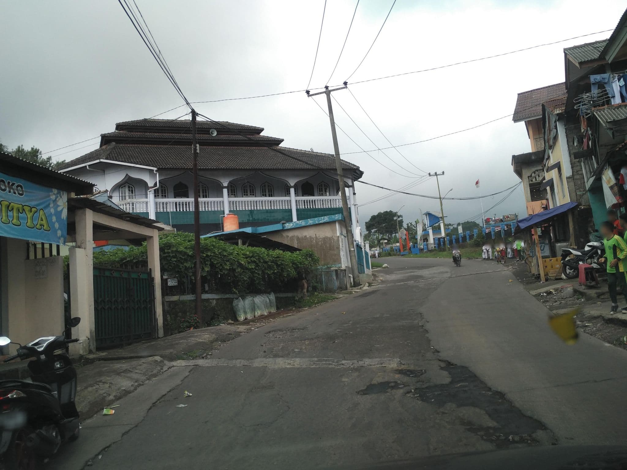 Street view near MARAS, Cianjur — © roadroid (CC BY-SA · Mapillary)