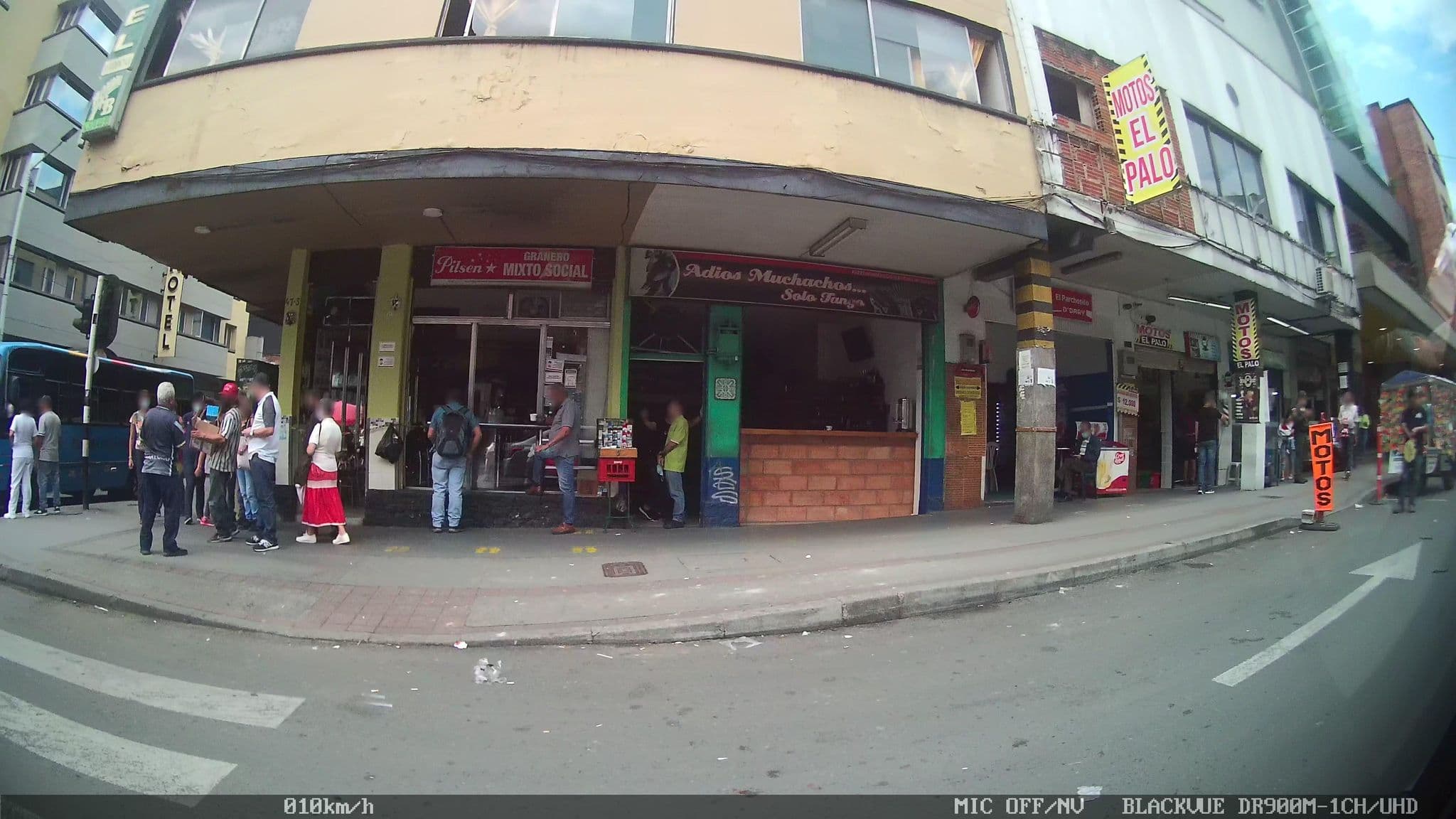 Street view near Hotel Bomboná, Medellín