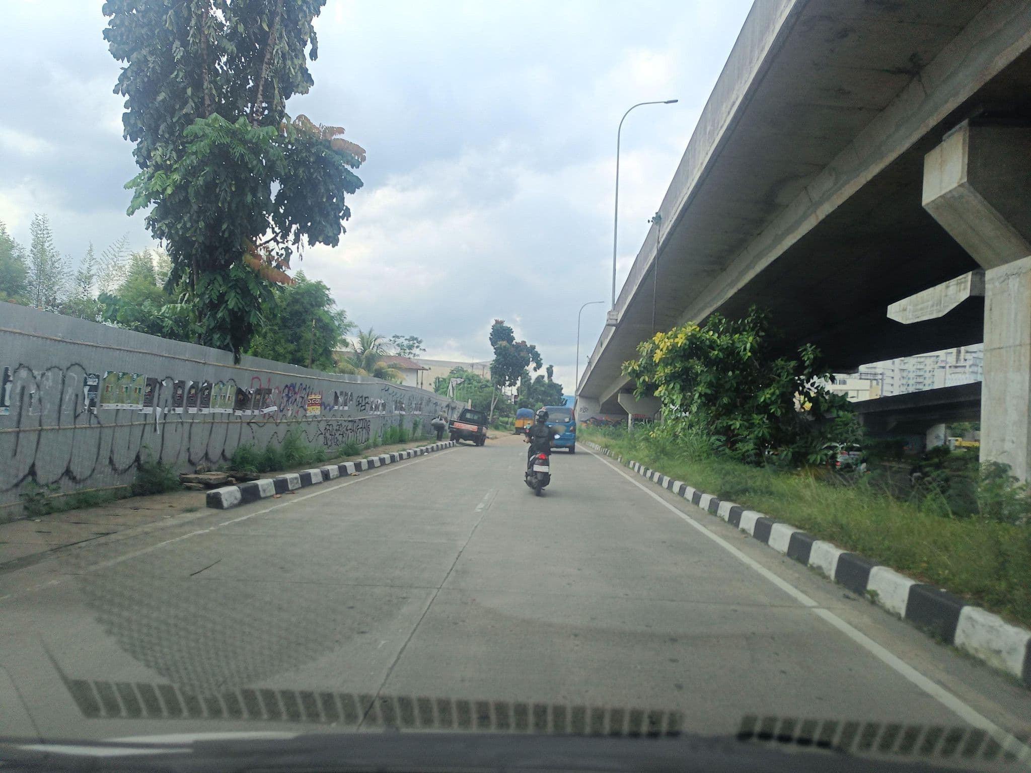 Street view near Lido Lakes Resort, Bogor — © hen0ch (CC BY-SA · Mapillary)
