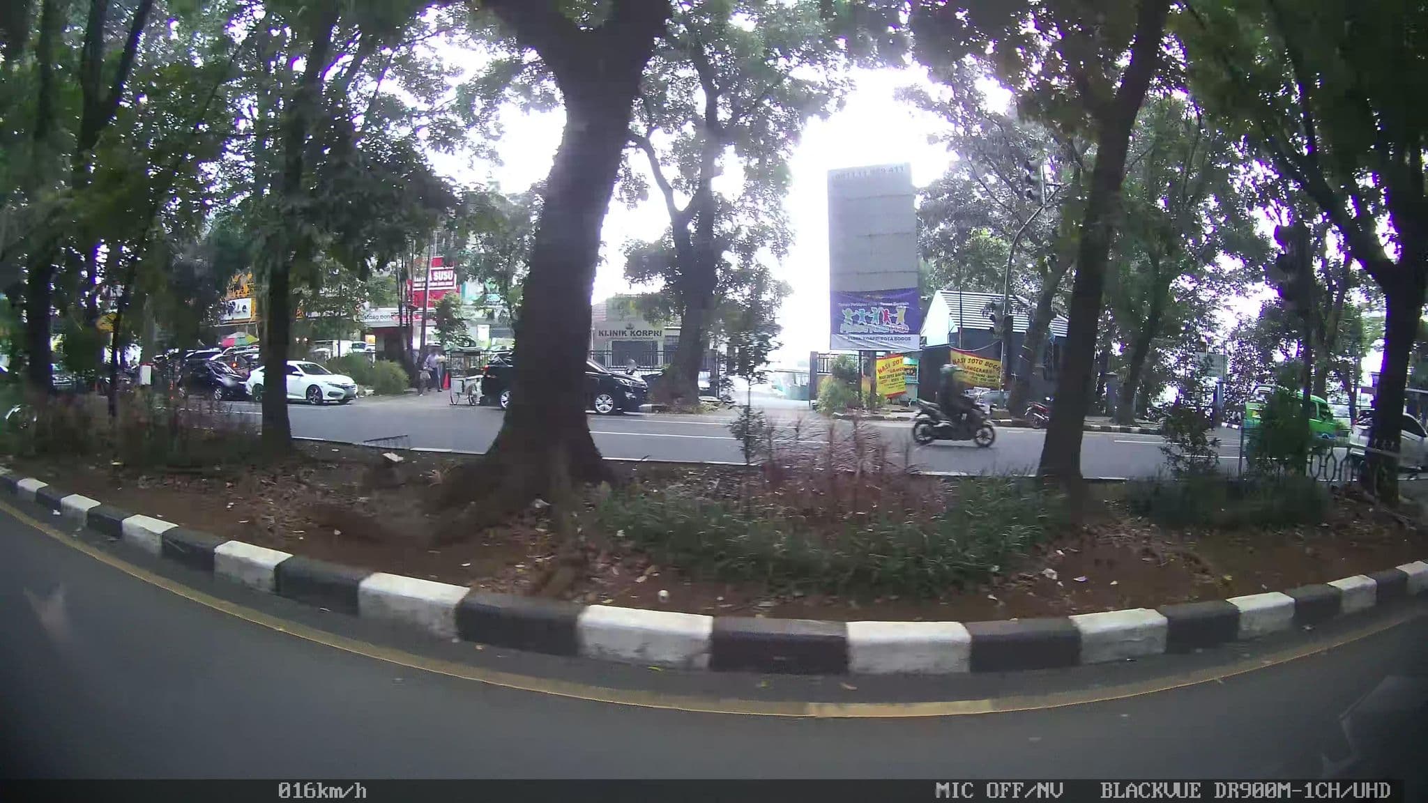 Street view near Room 110 at Pangrango2 Hotel bogor, Bogor — © kaart_2 (CC BY-SA · Mapillary)