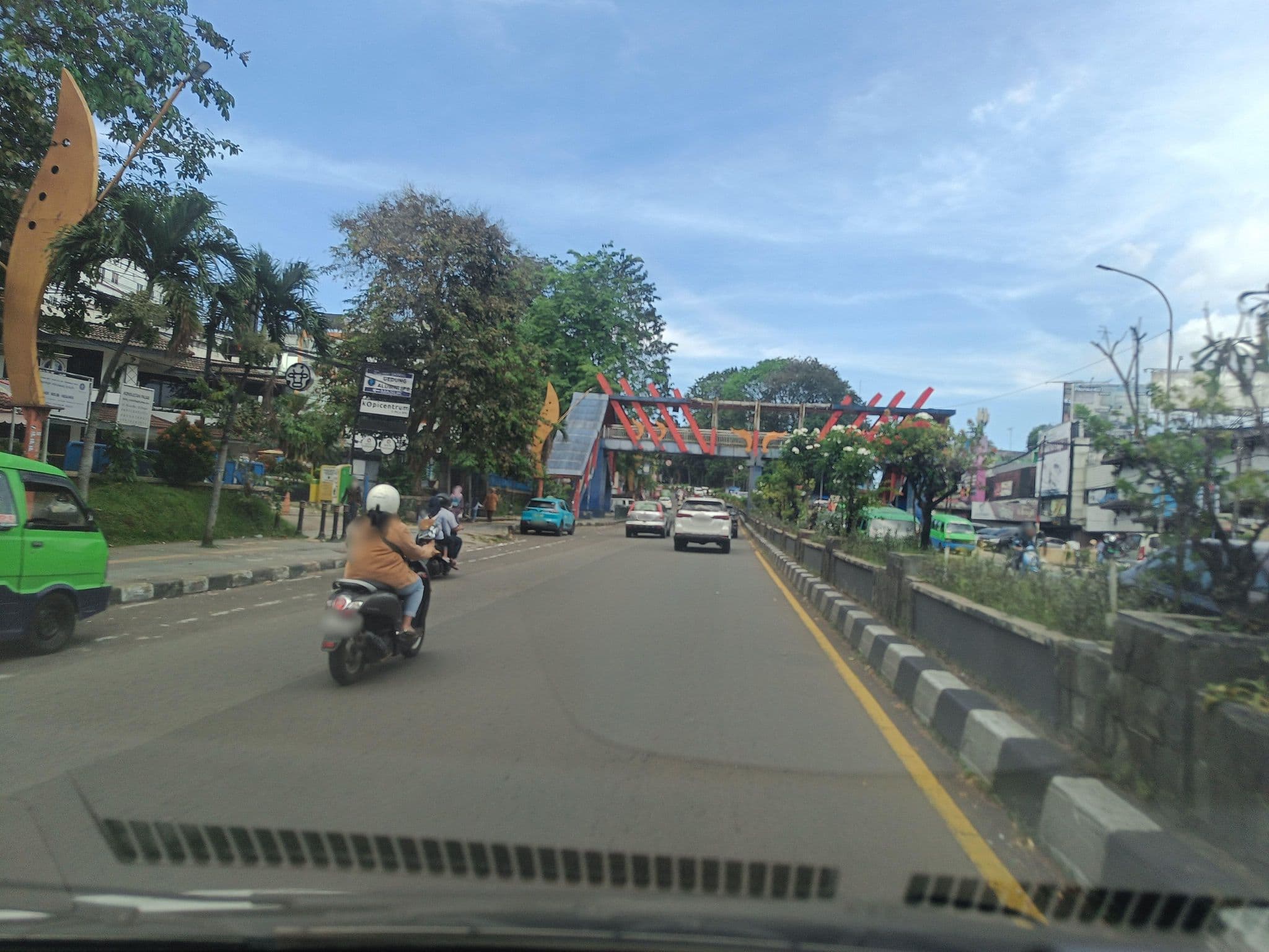 Street view near Permata Mulia Jaya Indah PT, Bogor — © hen0ch (CC BY-SA · Mapillary)