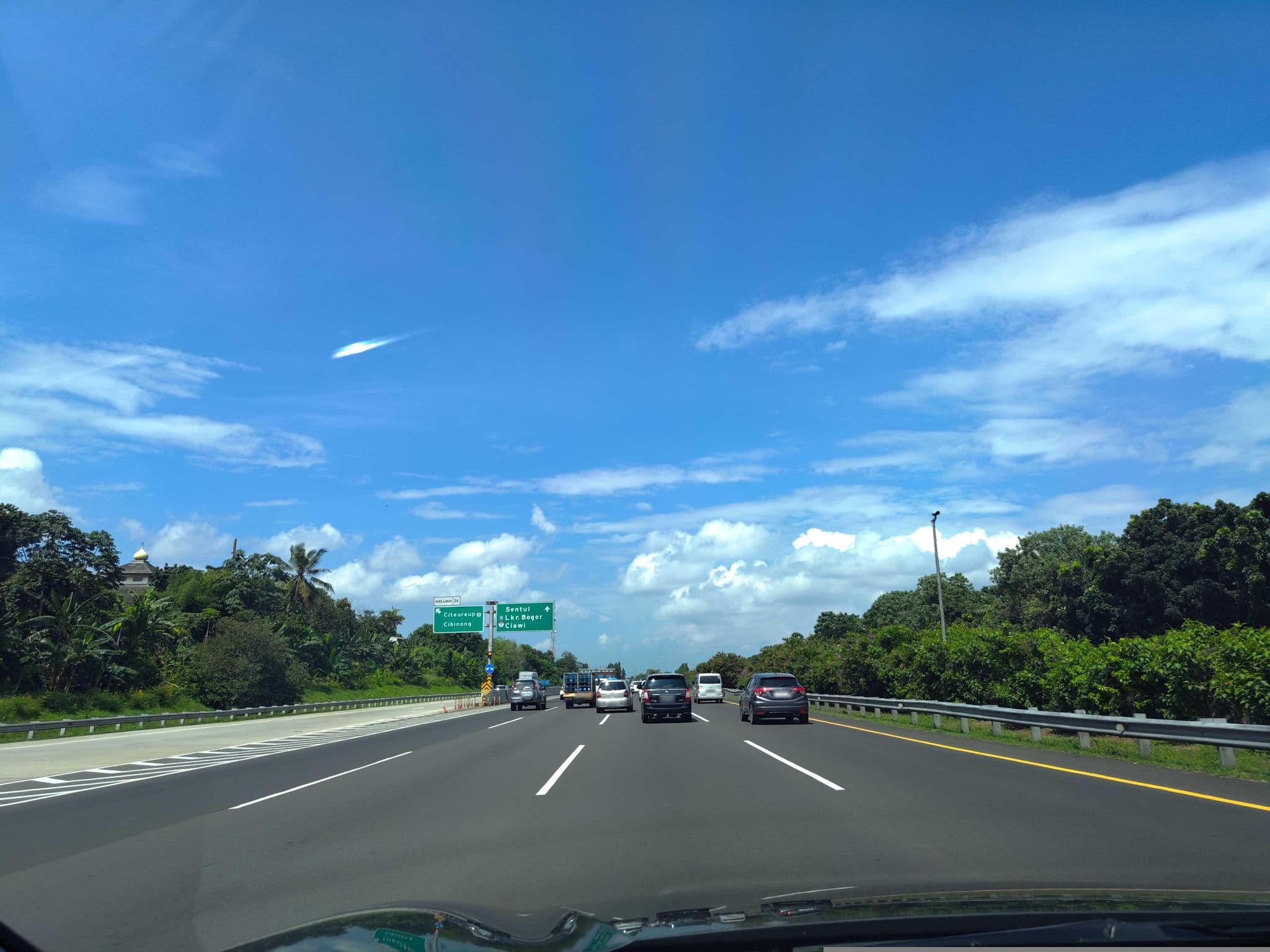 Street view near Hotel Grand Orri, Citeureup — © FotoPeta (CC BY-SA · Mapillary)