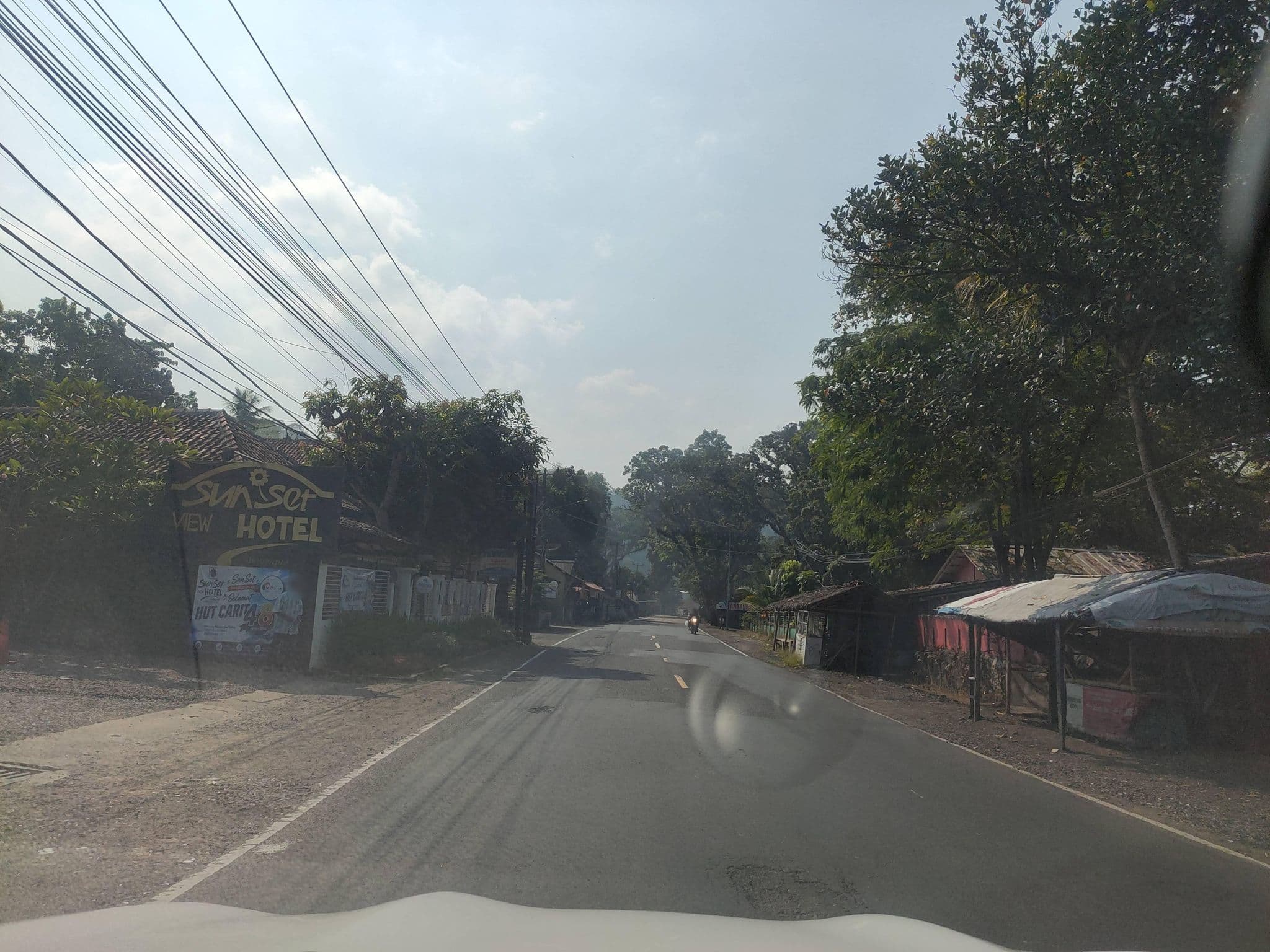 Street view near Sunset View Hotel, Labuan — © Kaart_Local (CC BY-SA · Mapillary)