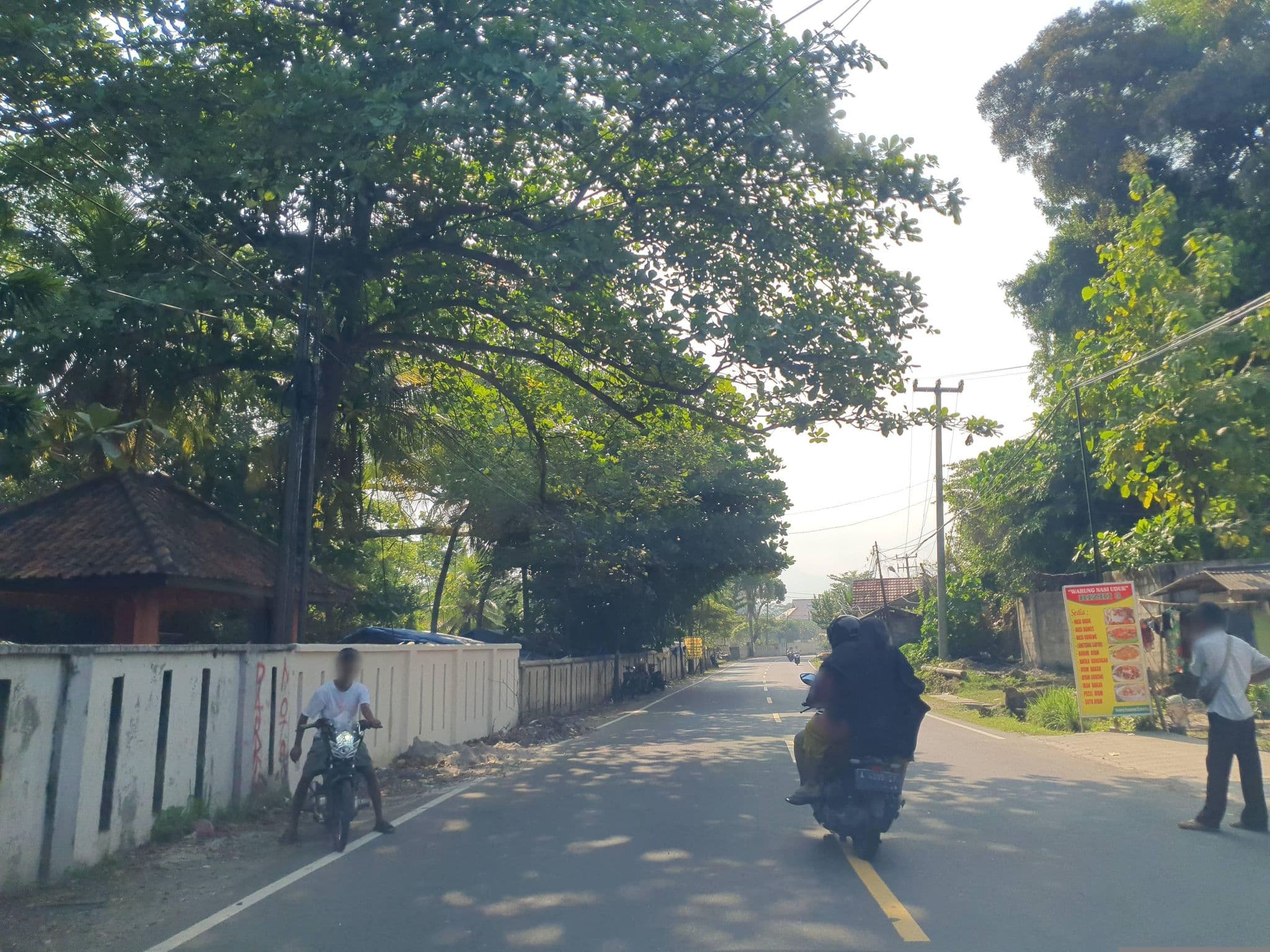 Street view near Pisita Hotel Resort, Labuan — © FotoPeta (CC BY-SA · Mapillary)