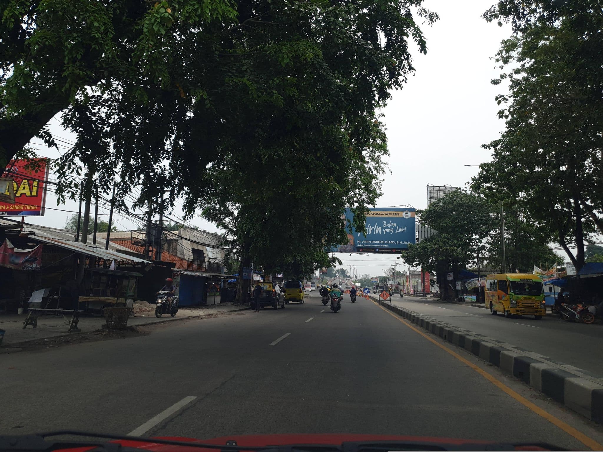 Street view near Grand Krakatau Hotel, Serang — © Kaart_Local (CC BY-SA · Mapillary)