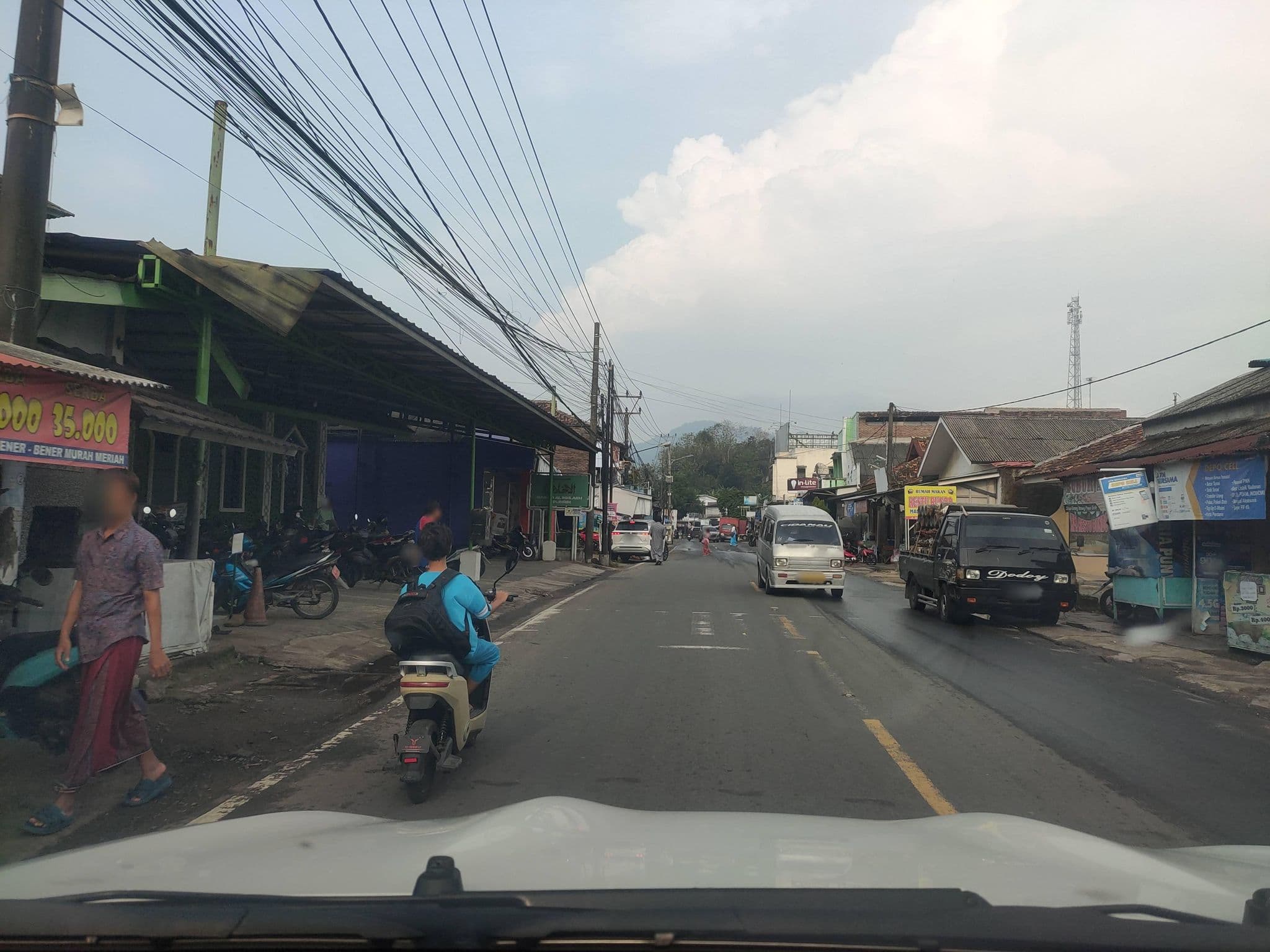 Street view near Losmen Papatku 4, Cilegon — © Kaart_Local (CC BY-SA · Mapillary)