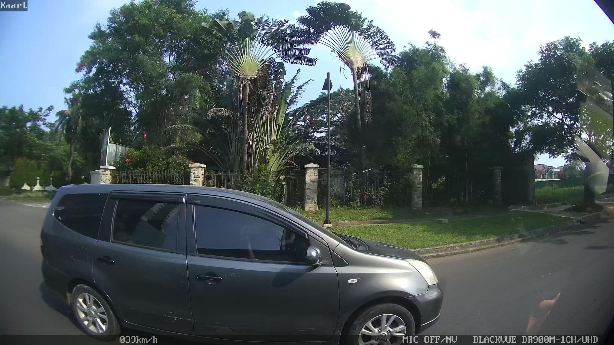 Street view near Imperial Hotel, Tangerang — © kaart_2 (CC BY-SA · Mapillary)