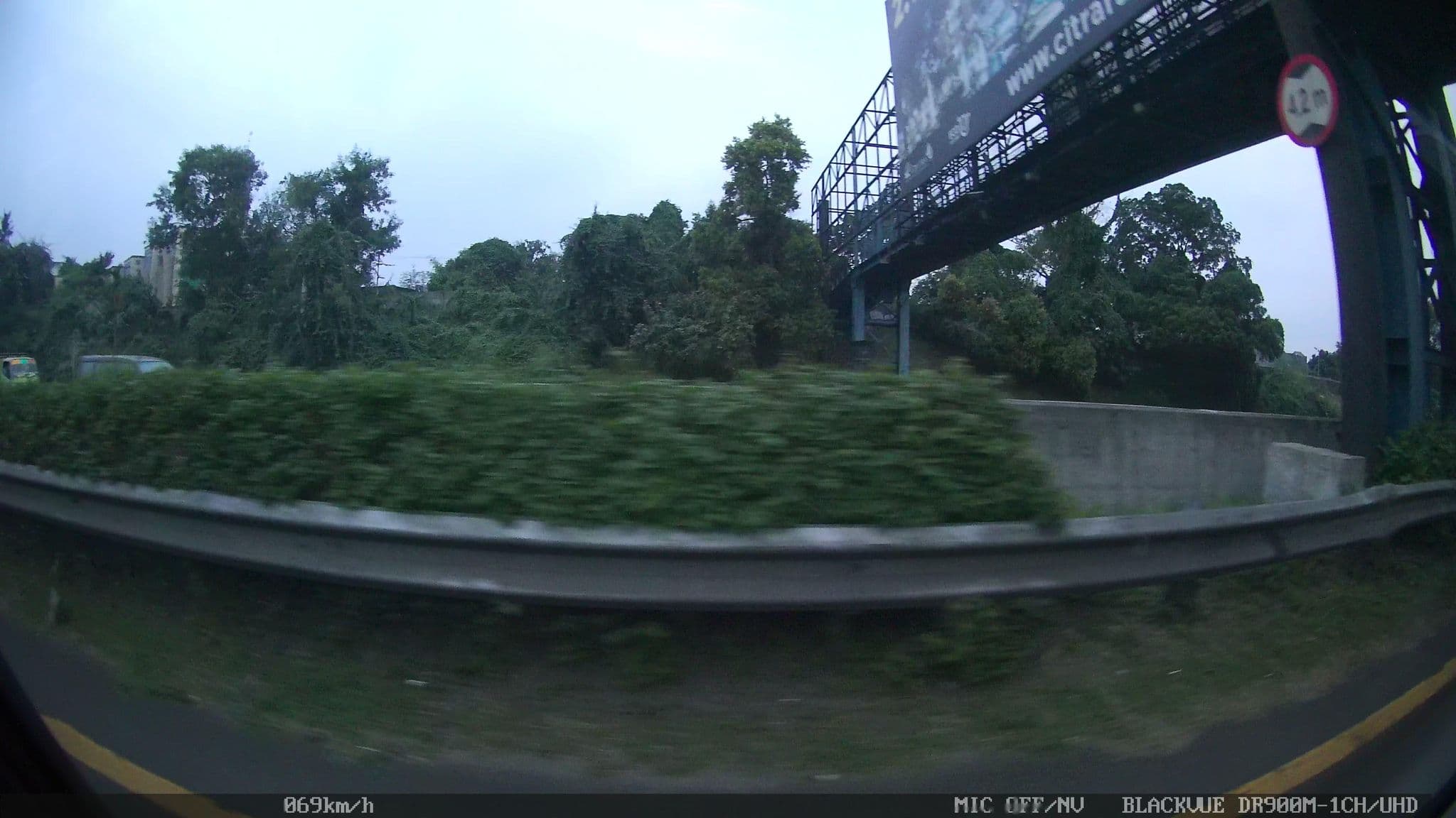 Street view near Anyer Regal raya cottage, Tangerang — © kaart_2 (CC BY-SA · Mapillary)