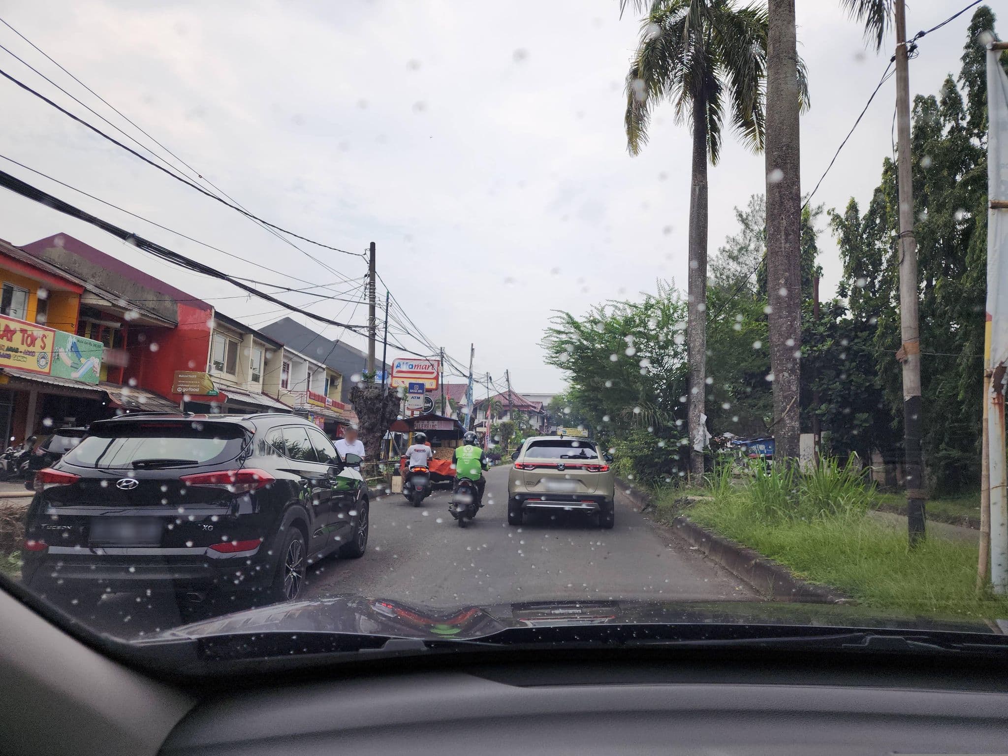 Street view near Vila Melati Mas Country club, Serpong — © FotoPeta (CC BY-SA · Mapillary)