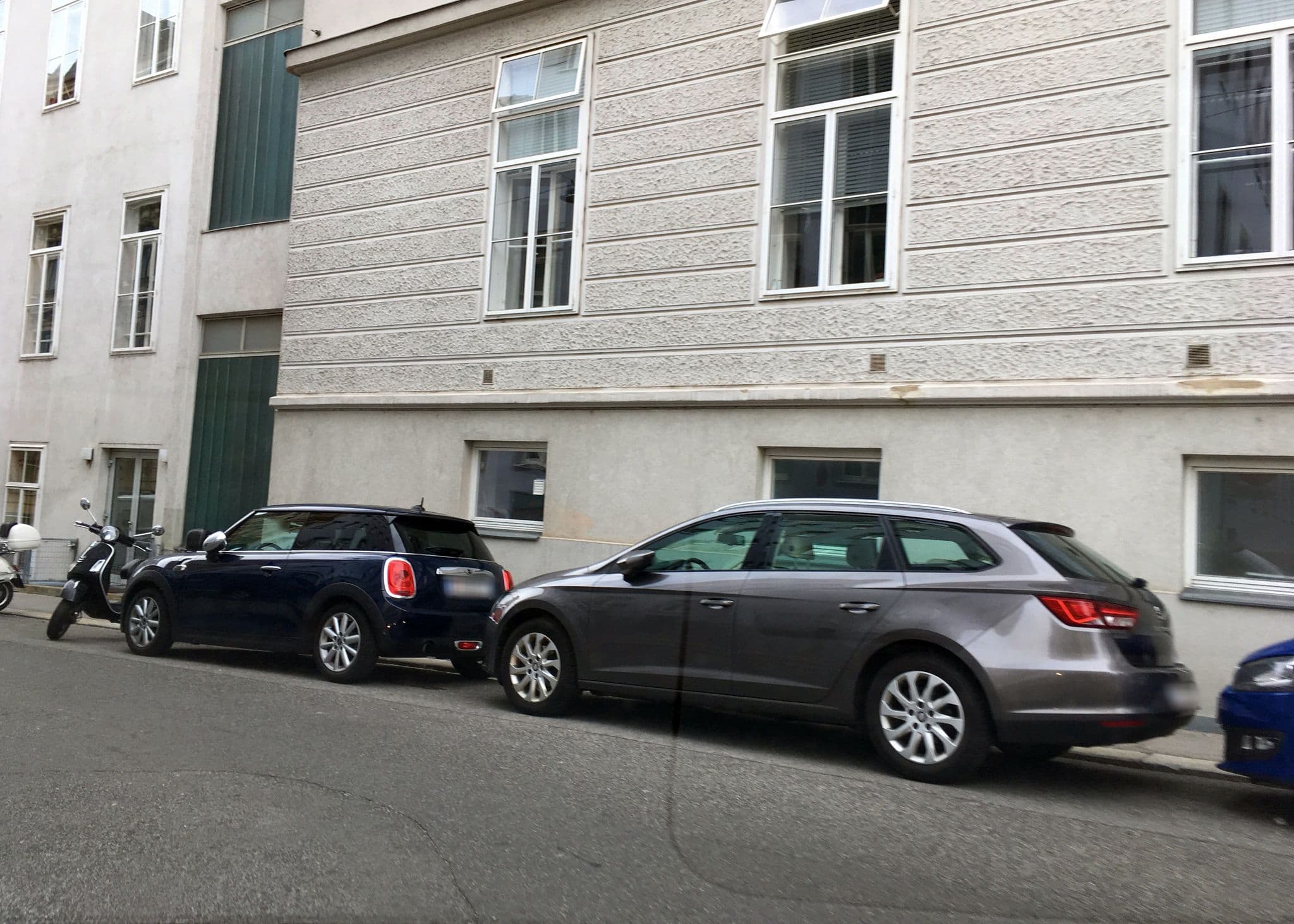 Street view near Campus Hostel, Alsergrund — © istefanos (CC BY-SA · Mapillary)
