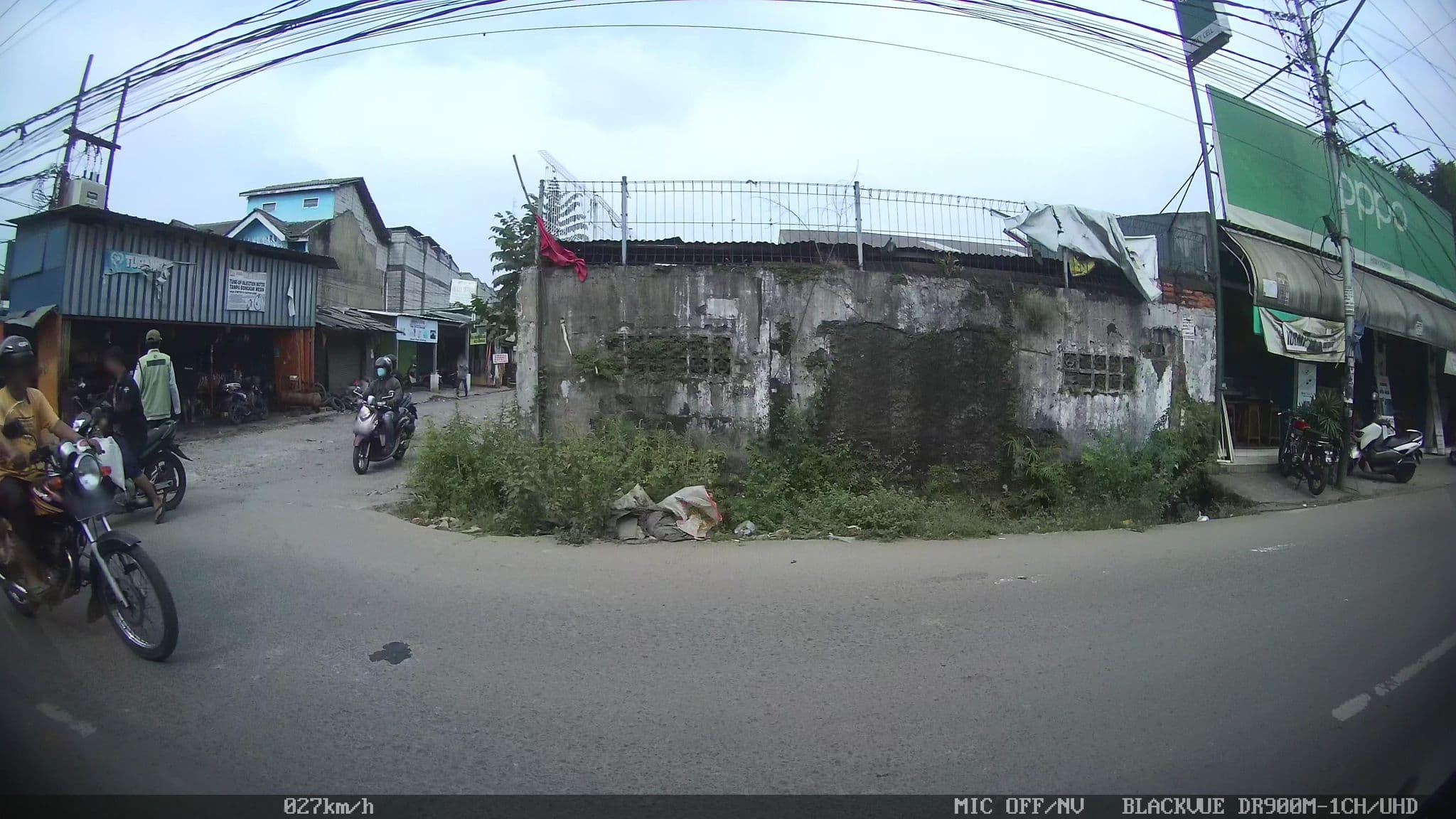 Street view near Hotel nelayan, Tangerang — © kaart_2 (CC BY-SA · Mapillary)