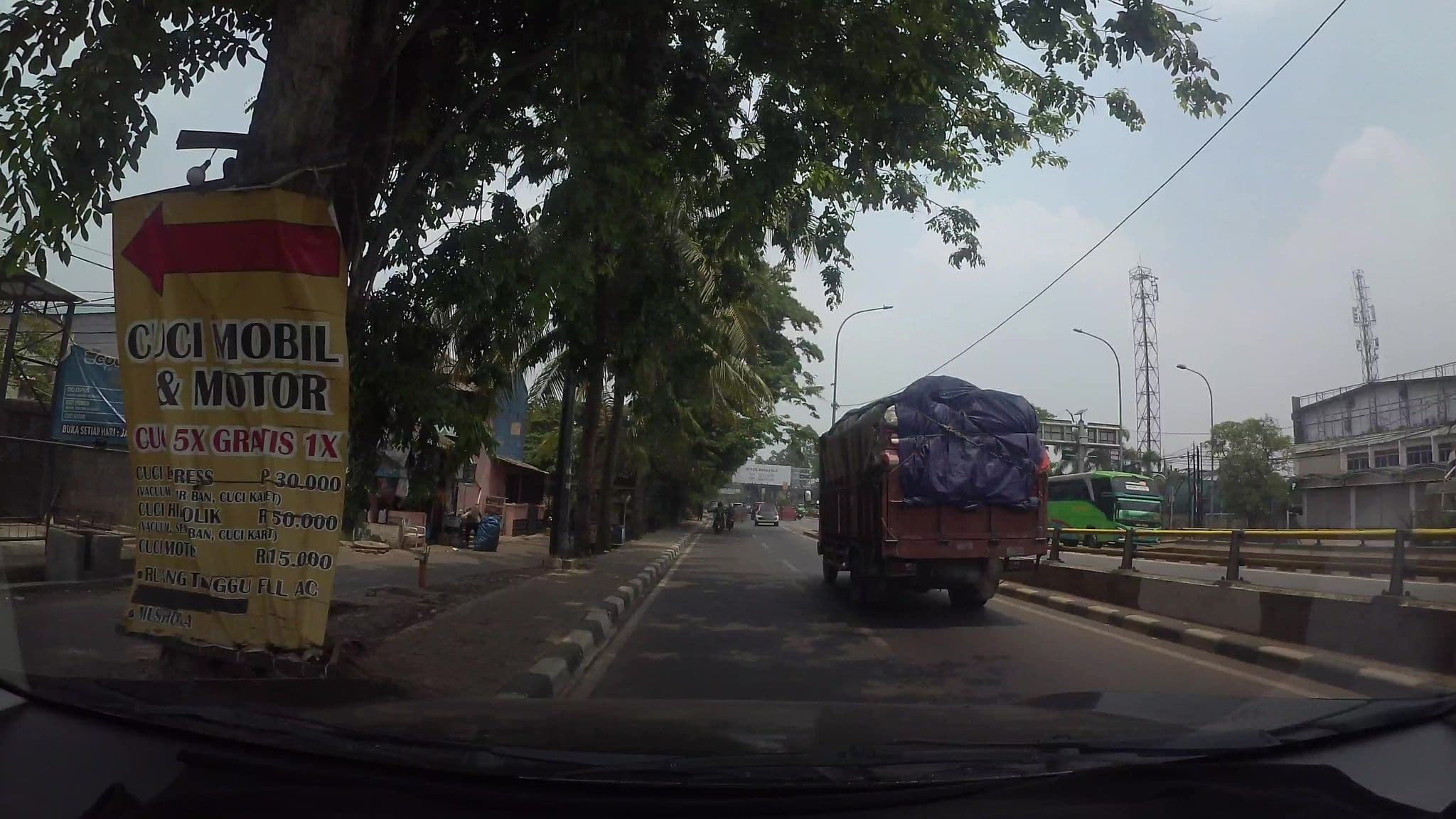 Street view near Hotel Petir, Tangerang — © kaart_3 (CC BY-SA · Mapillary)