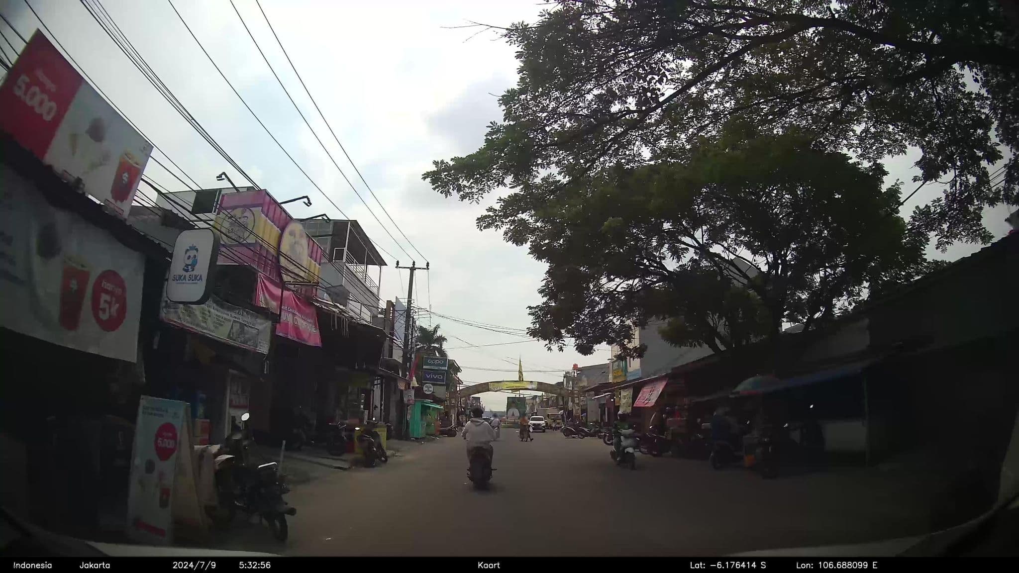 Street view near Regina's Room (^^), Tangerang — © kaartcam (CC BY-SA · Mapillary)