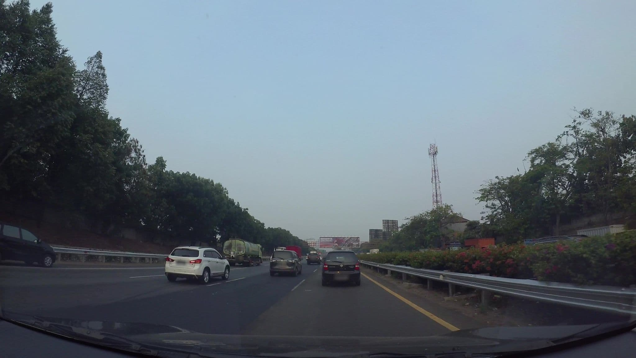 Street view near Aria Hotel, Ciputat — © kaart_2 (CC BY-SA · Mapillary)
