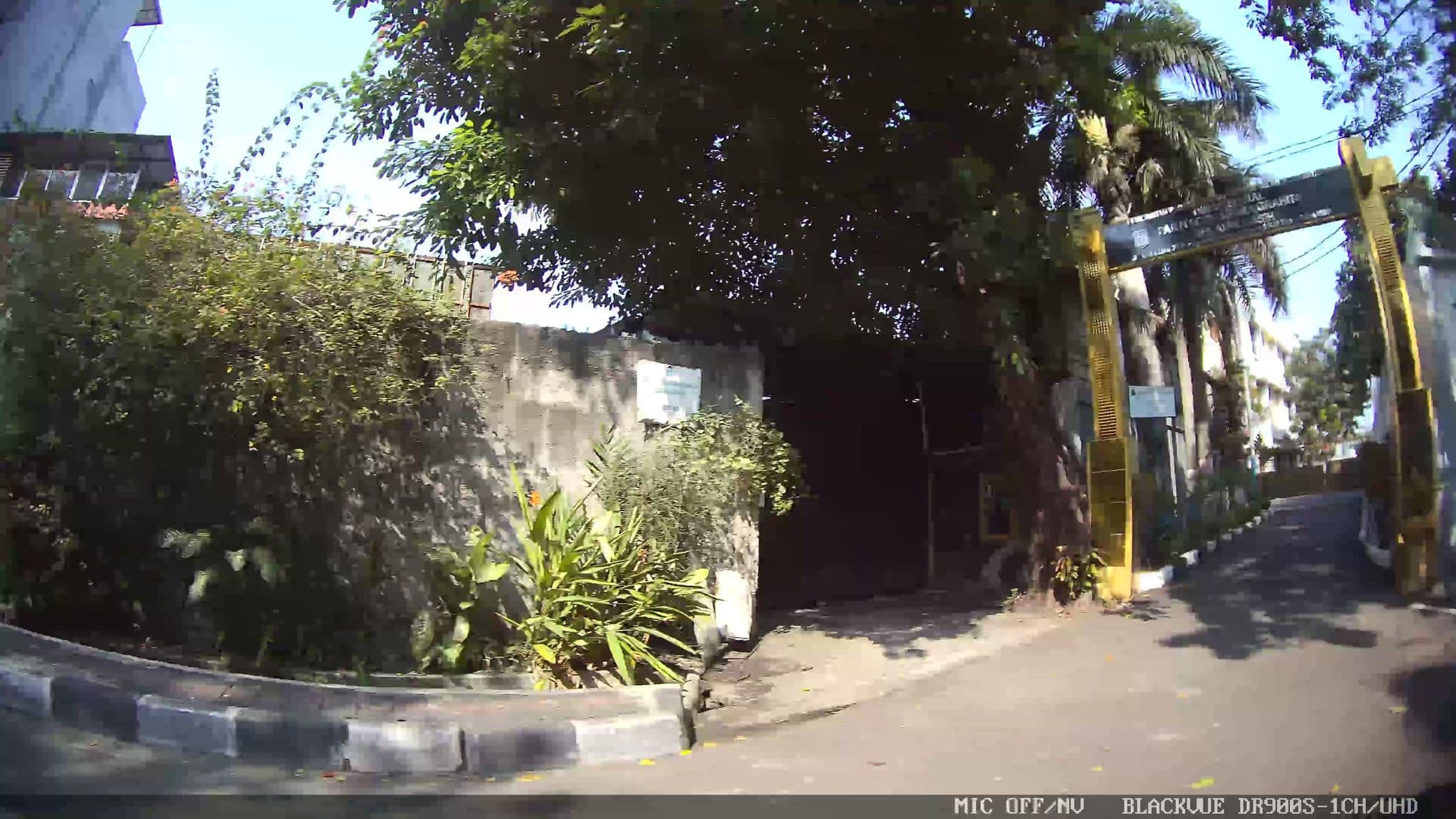 Street view near Sambina Hotel, Teluknaga — © kaart_1 (CC BY-SA · Mapillary)