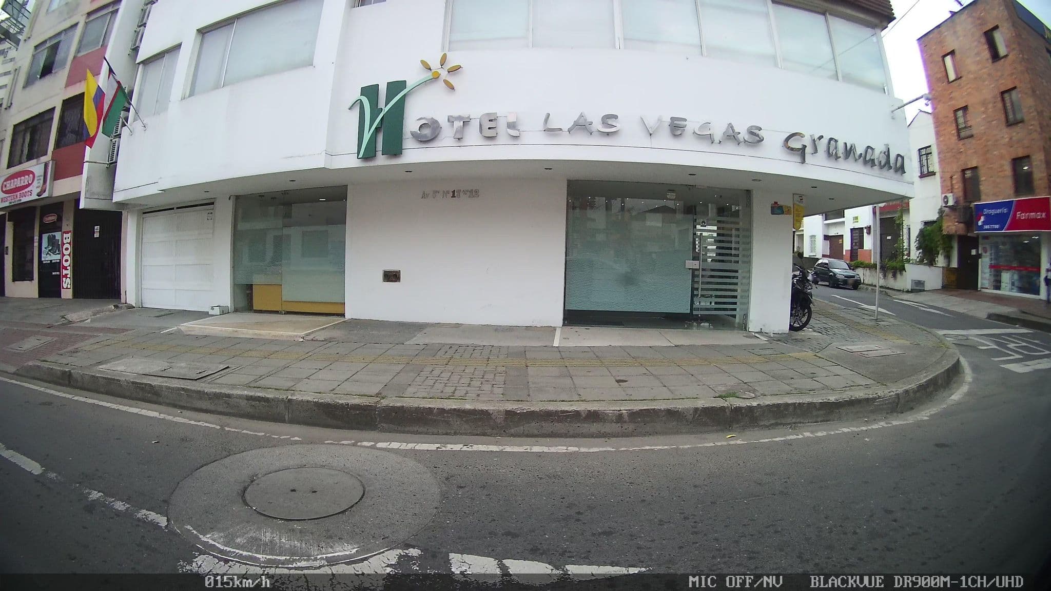 Street view near Hotel Las Vegas Granada, Cali — © kaart5 (CC BY-SA · Mapillary)