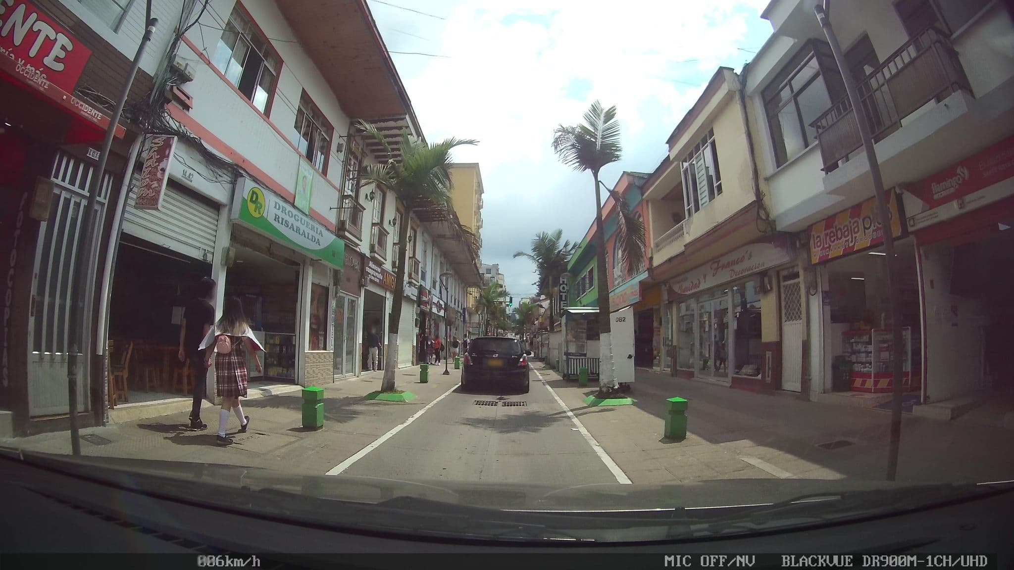 Street view near Hotel Arte, Santa Rosa de Cabal — © kaart_2 (CC BY-SA · Mapillary)