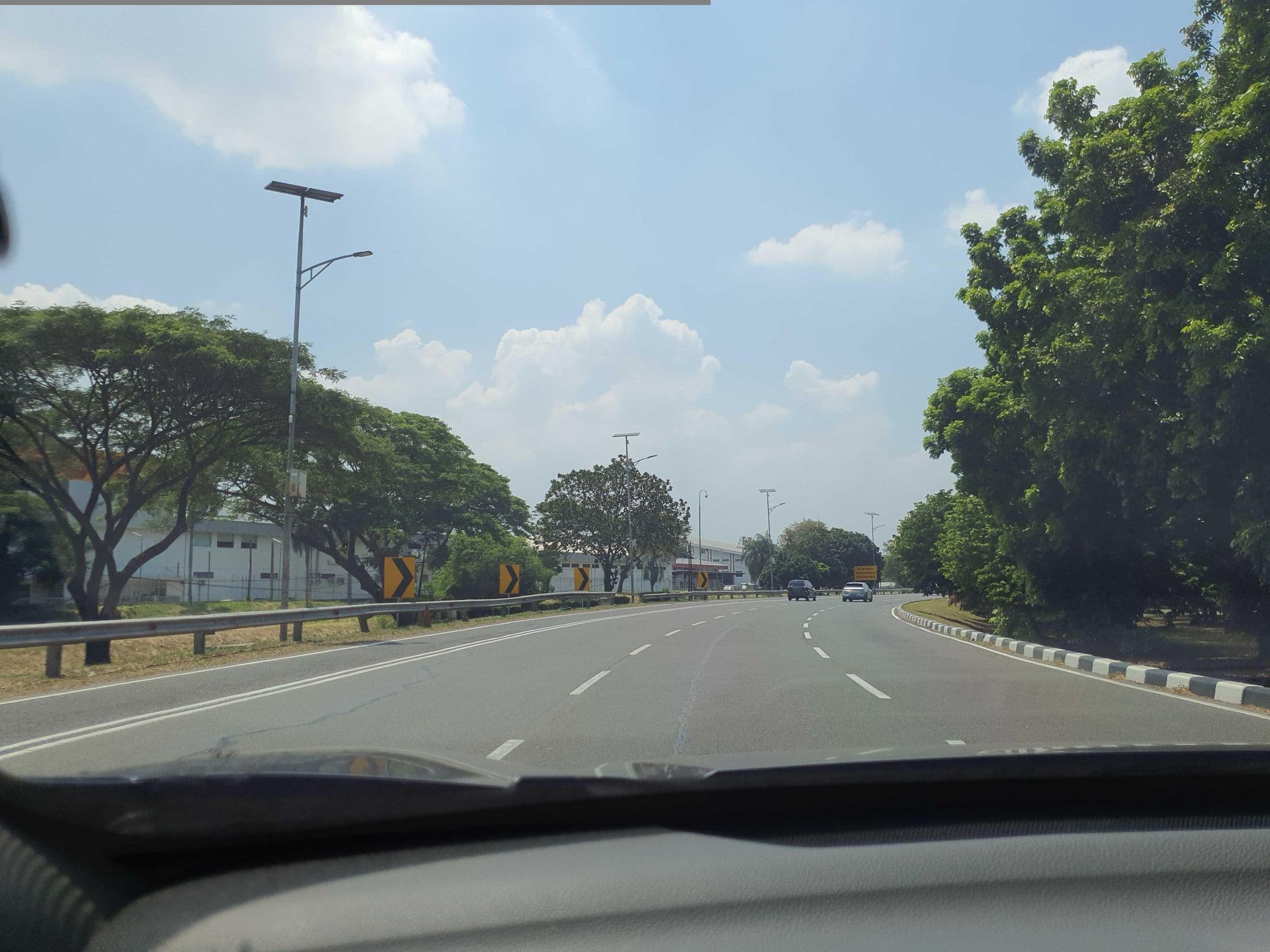 Street view near The royal beach seminyak, Teluknaga — © FotoPeta (CC BY-SA · Mapillary)