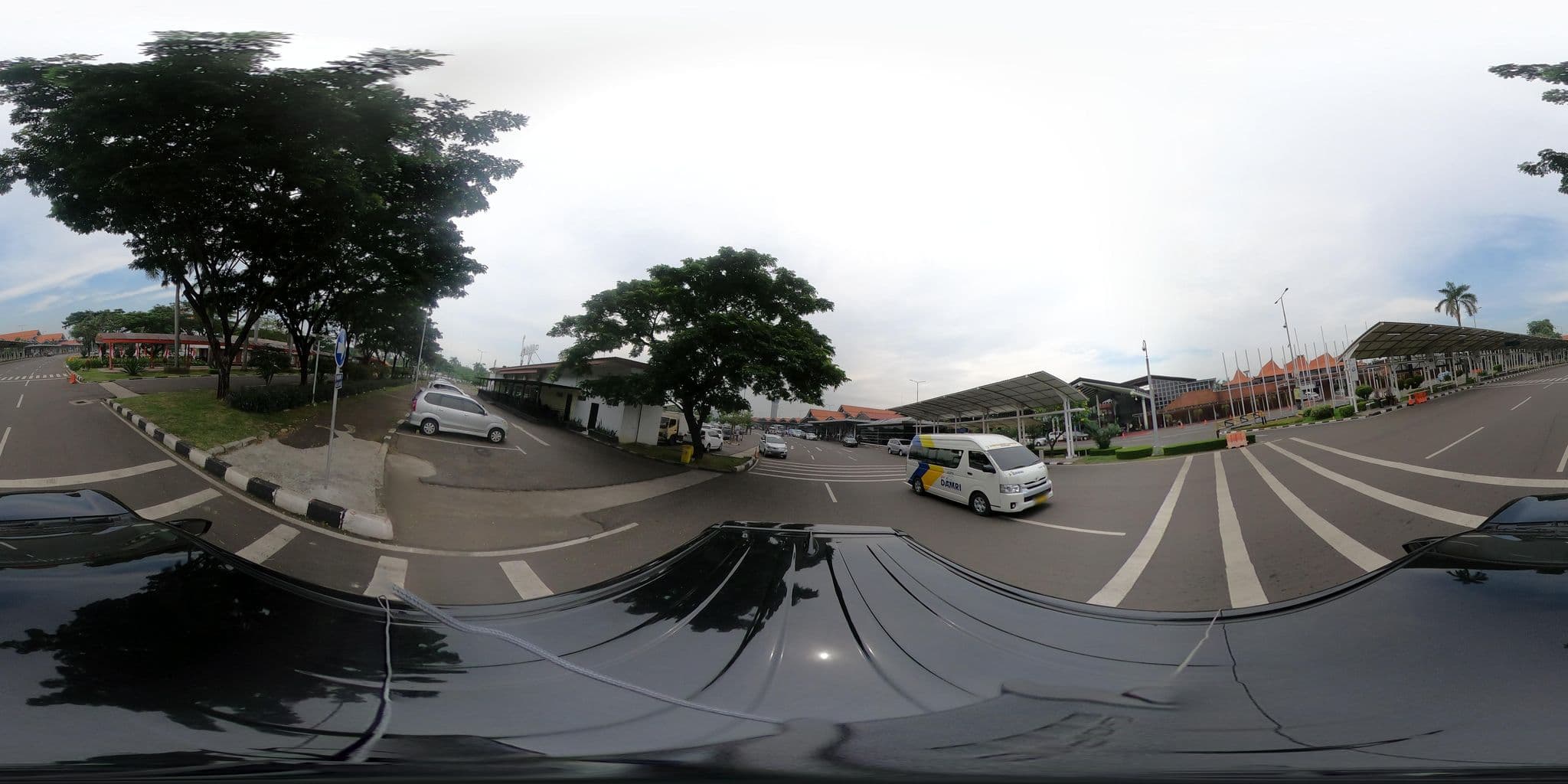 Street view near Hotel pantai gapura makassar, Teluknaga — © kaart_360 (CC BY-SA · Mapillary)