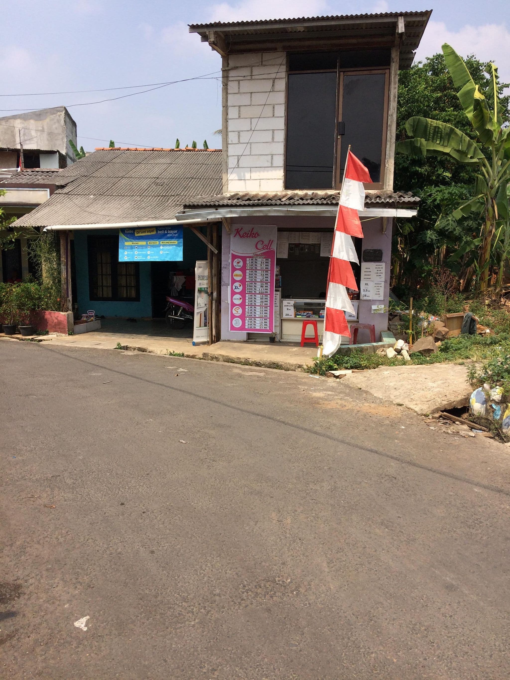 Street view near Lea's room, Depok — © maphunter_id (CC BY-SA · Mapillary)
