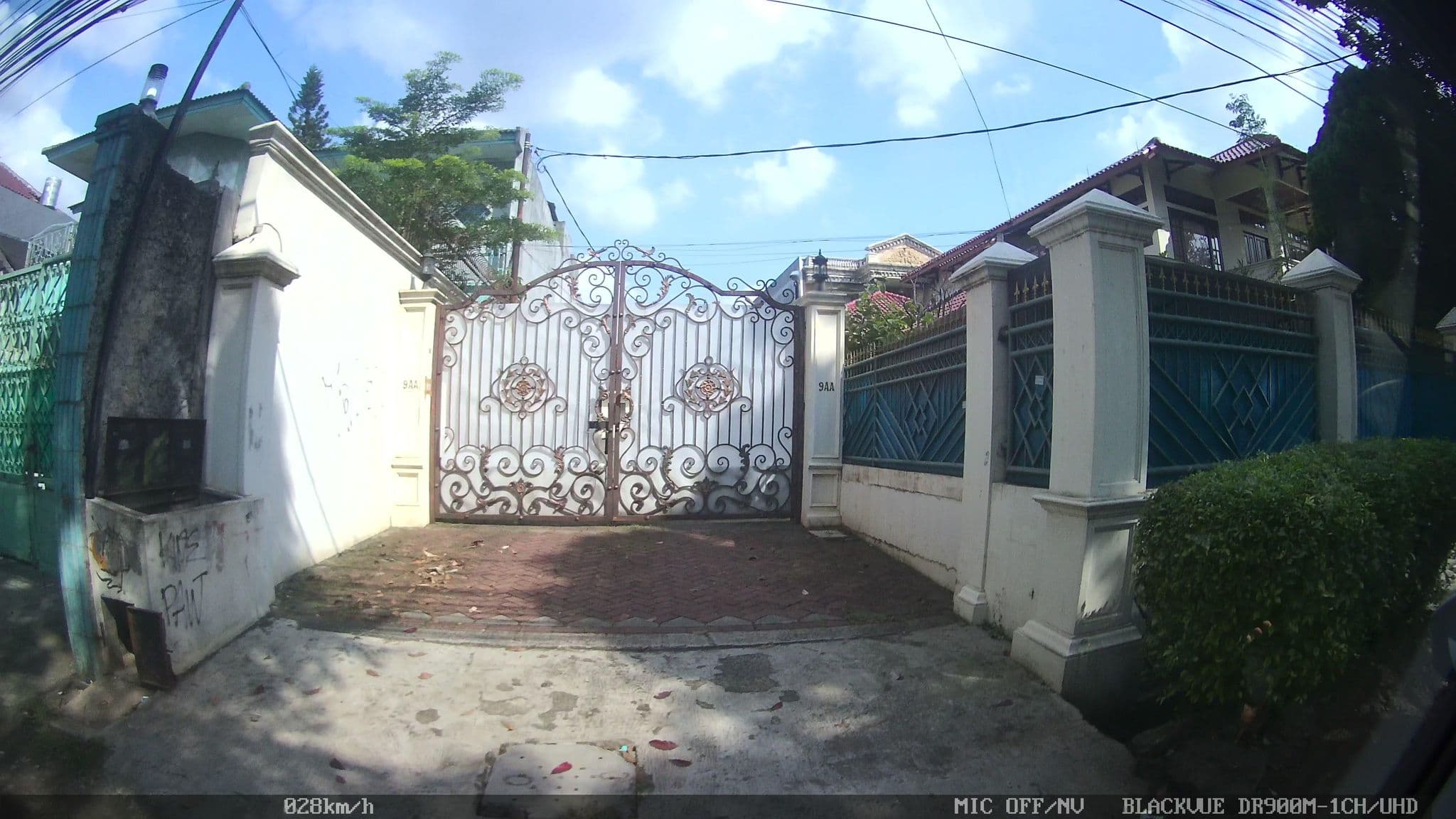 Street view near Tamara Guest House, Pamulang — © kaart5 (CC BY-SA · Mapillary)