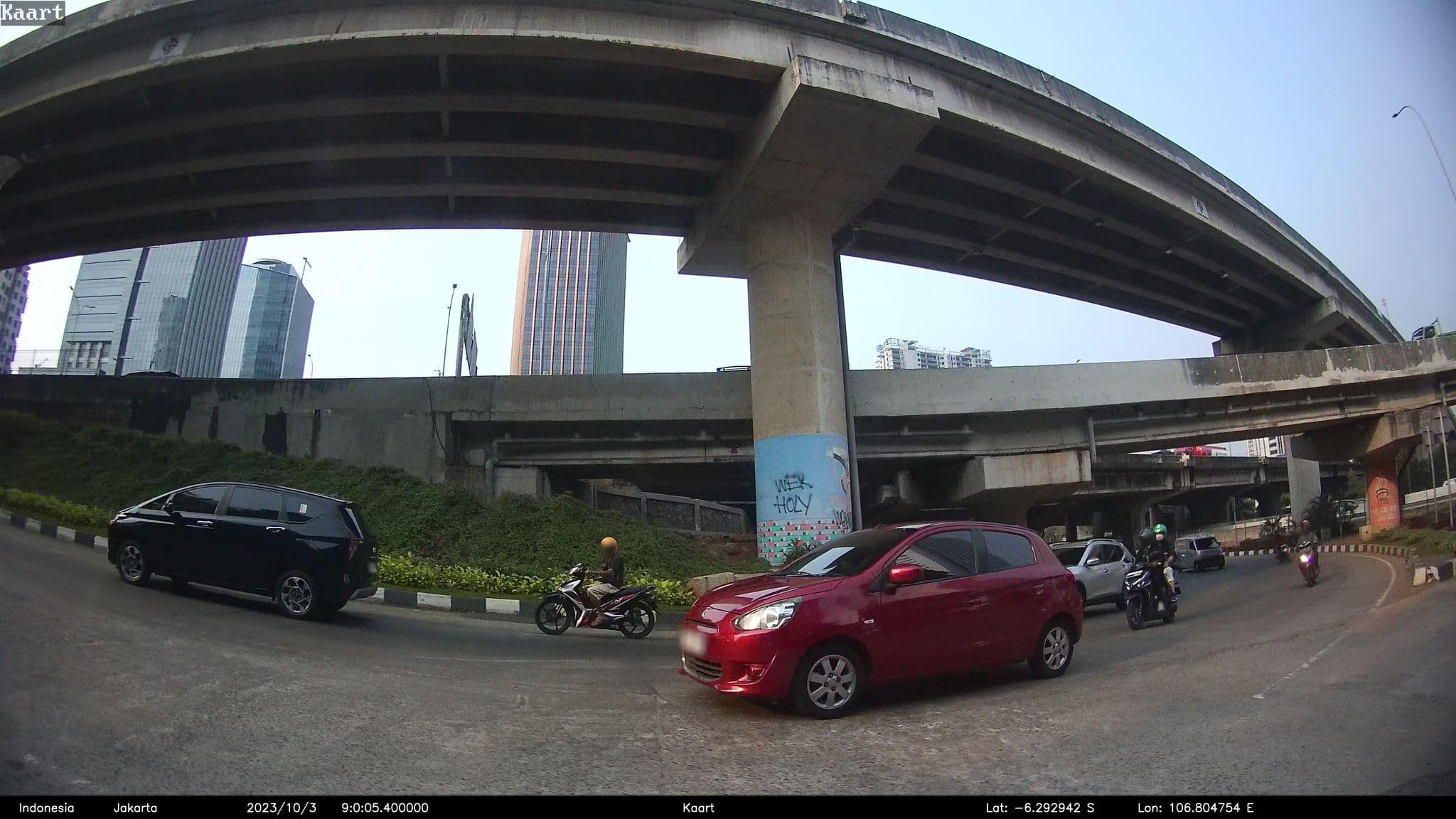 Street view near Lobby Mercure Hotel, Pamulang — © kaart_2 (CC BY-SA · Mapillary)