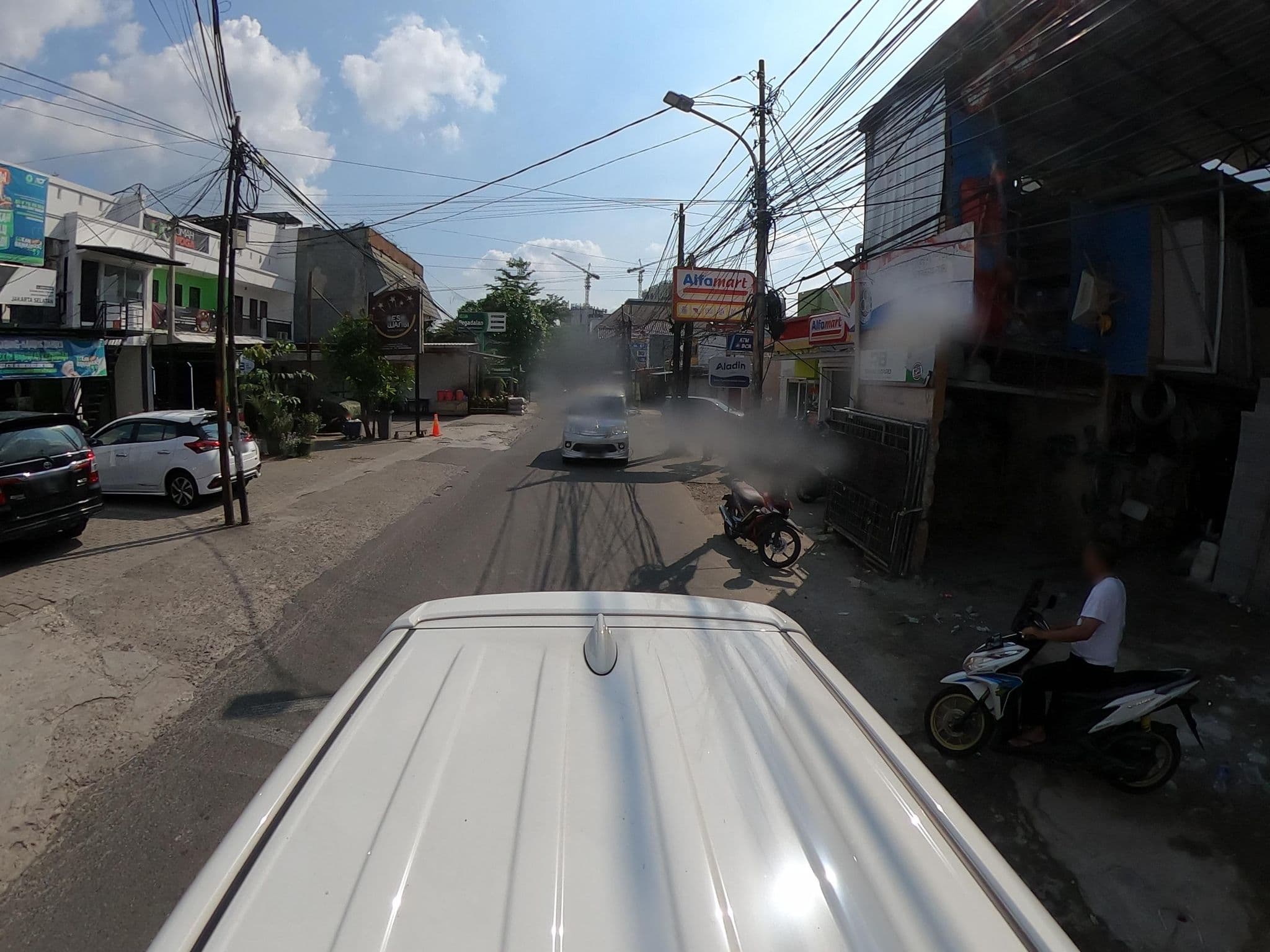Street view near Sol Elite Marbella, Pamulang — © kaart_360 (CC BY-SA · Mapillary)