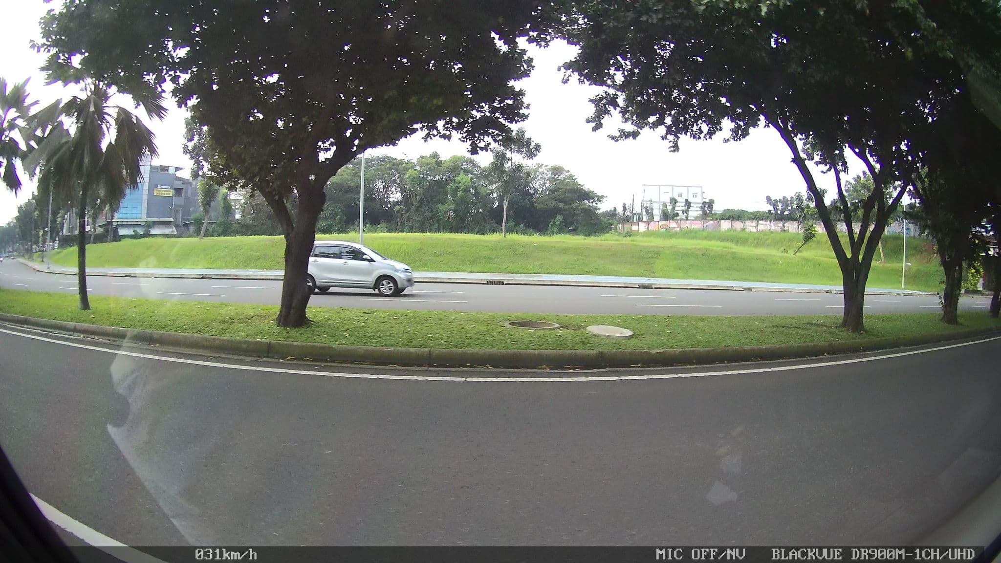 Street view near Graha Sriwijaya Hotel, South Tangerang — © kaart_2 (CC BY-SA · Mapillary)