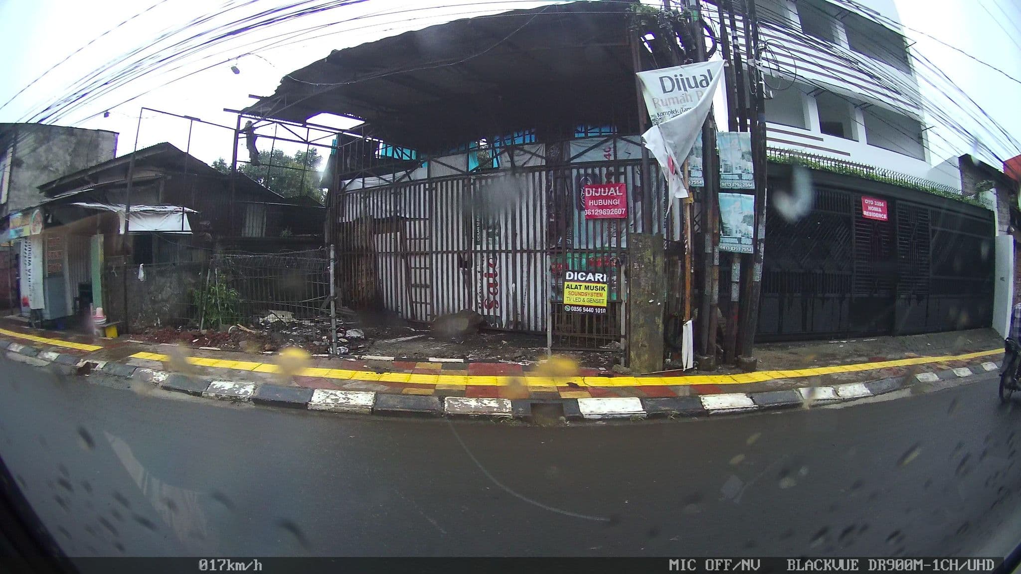 Street view near Oyo 3354 Homia Residence, South Tangerang — © kaart_2 (CC BY-SA · Mapillary)