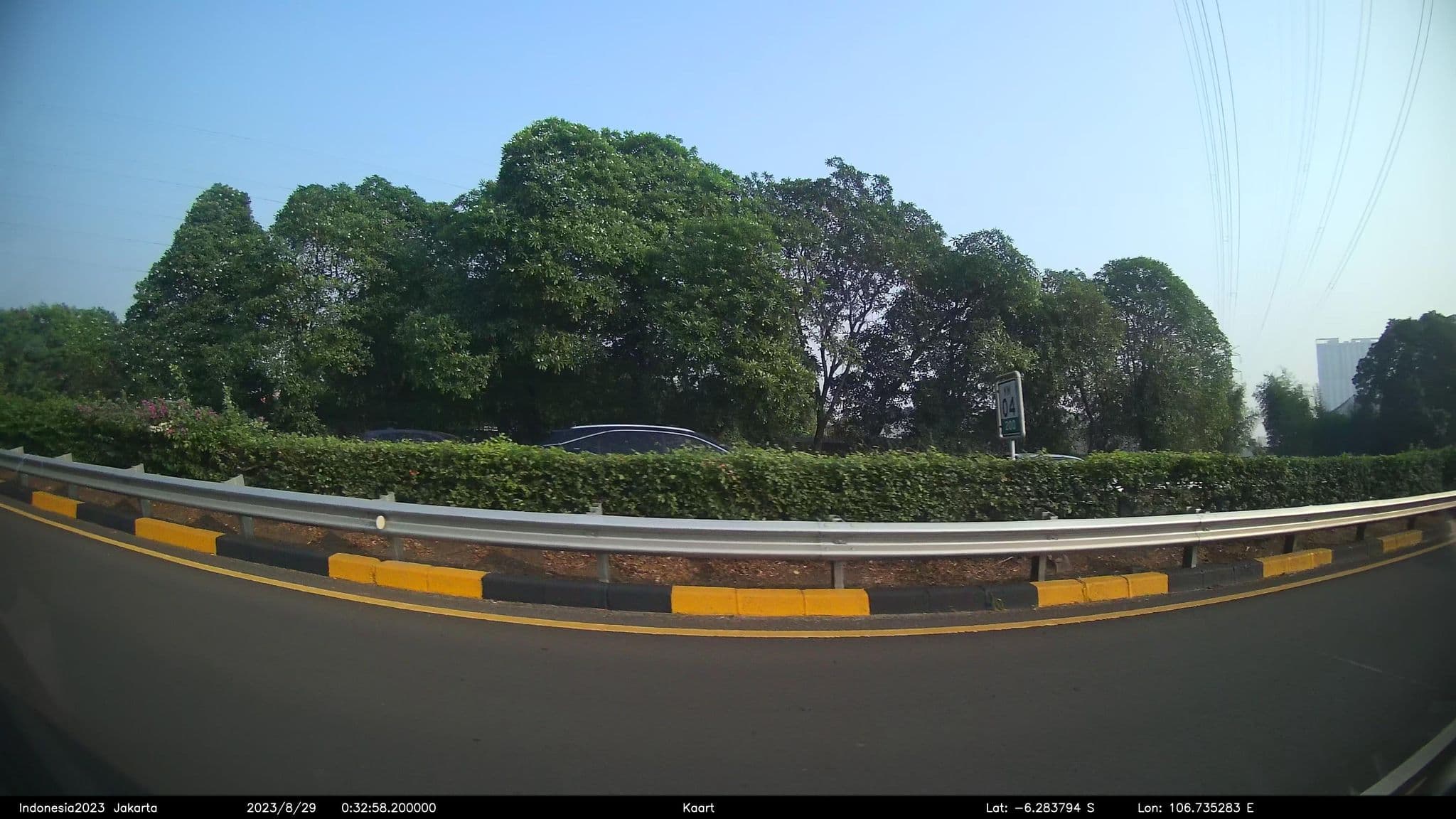 Street view near Ibis hotel, South Tangerang — © kaart_2 (CC BY-SA · Mapillary)