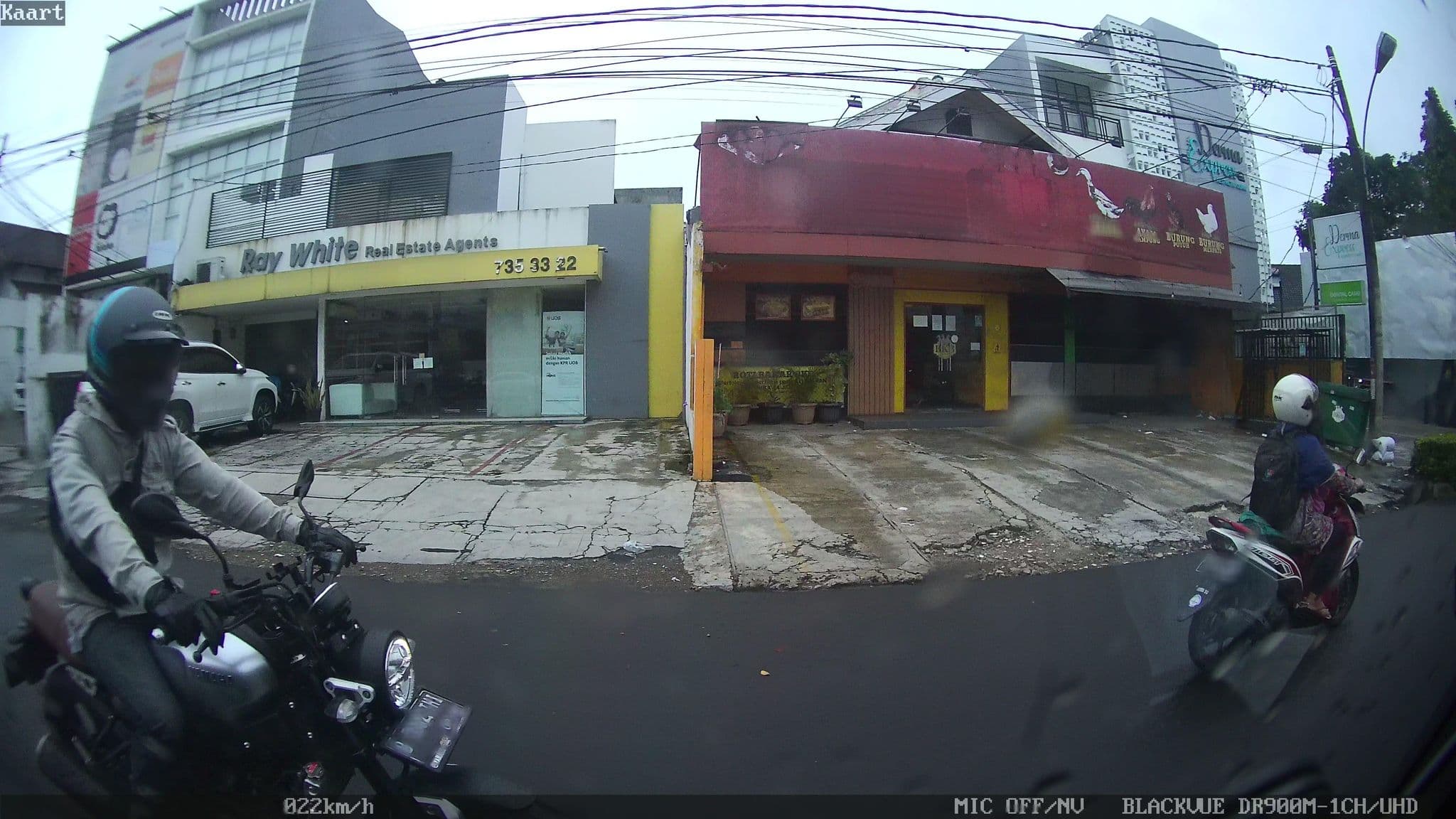 Street view near Hotel Chandra K, South Tangerang — © kaart_2 (CC BY-SA · Mapillary)
