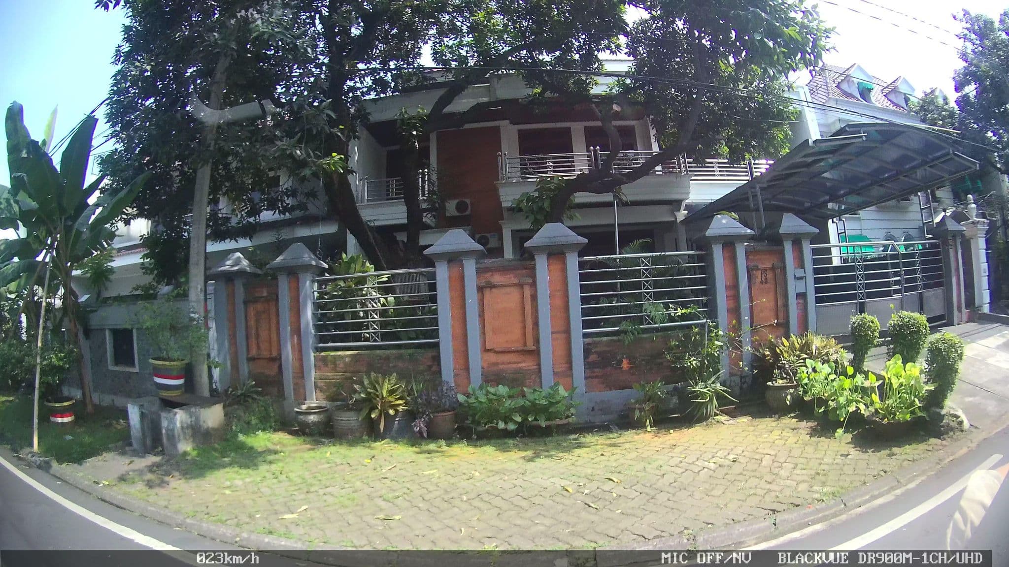 Street view near Hotel Le Dian Serang, South Tangerang — © kaart_1 (CC BY-SA · Mapillary)