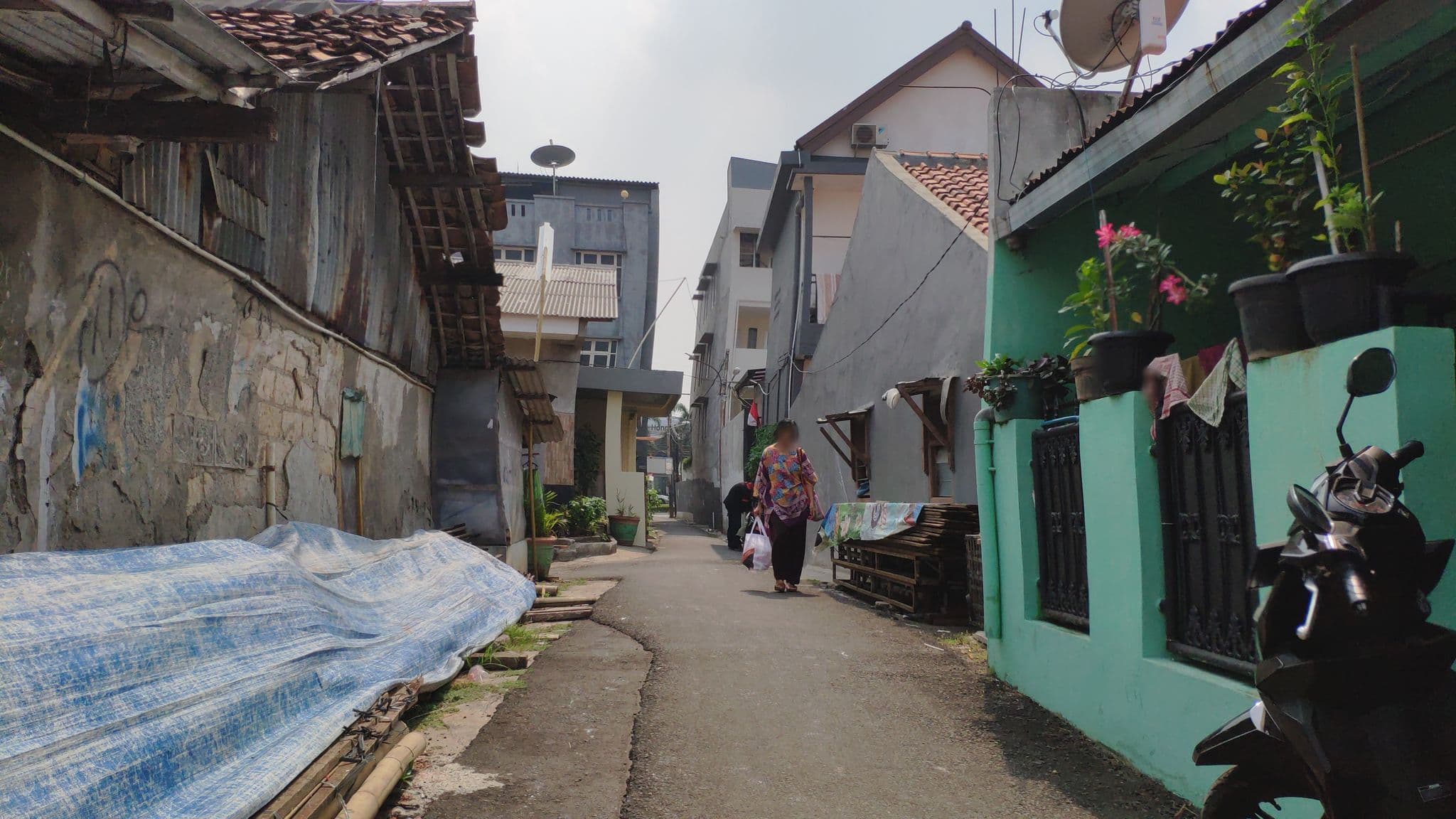 Street view near Hotel sahid raya yogyakarta, South Tangerang — © heru_tri_setiawan (CC BY-SA · Mapillary)