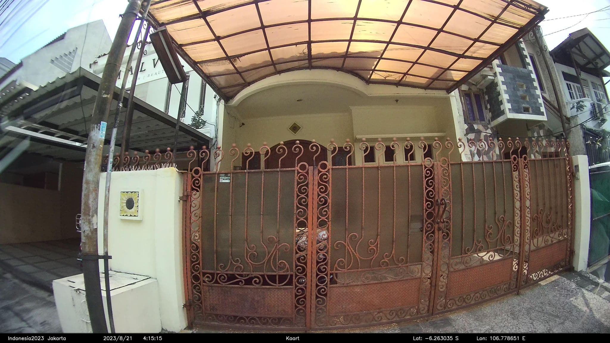 Street view near DeeWay's crib, South Tangerang — © kaart_2 (CC BY-SA · Mapillary)