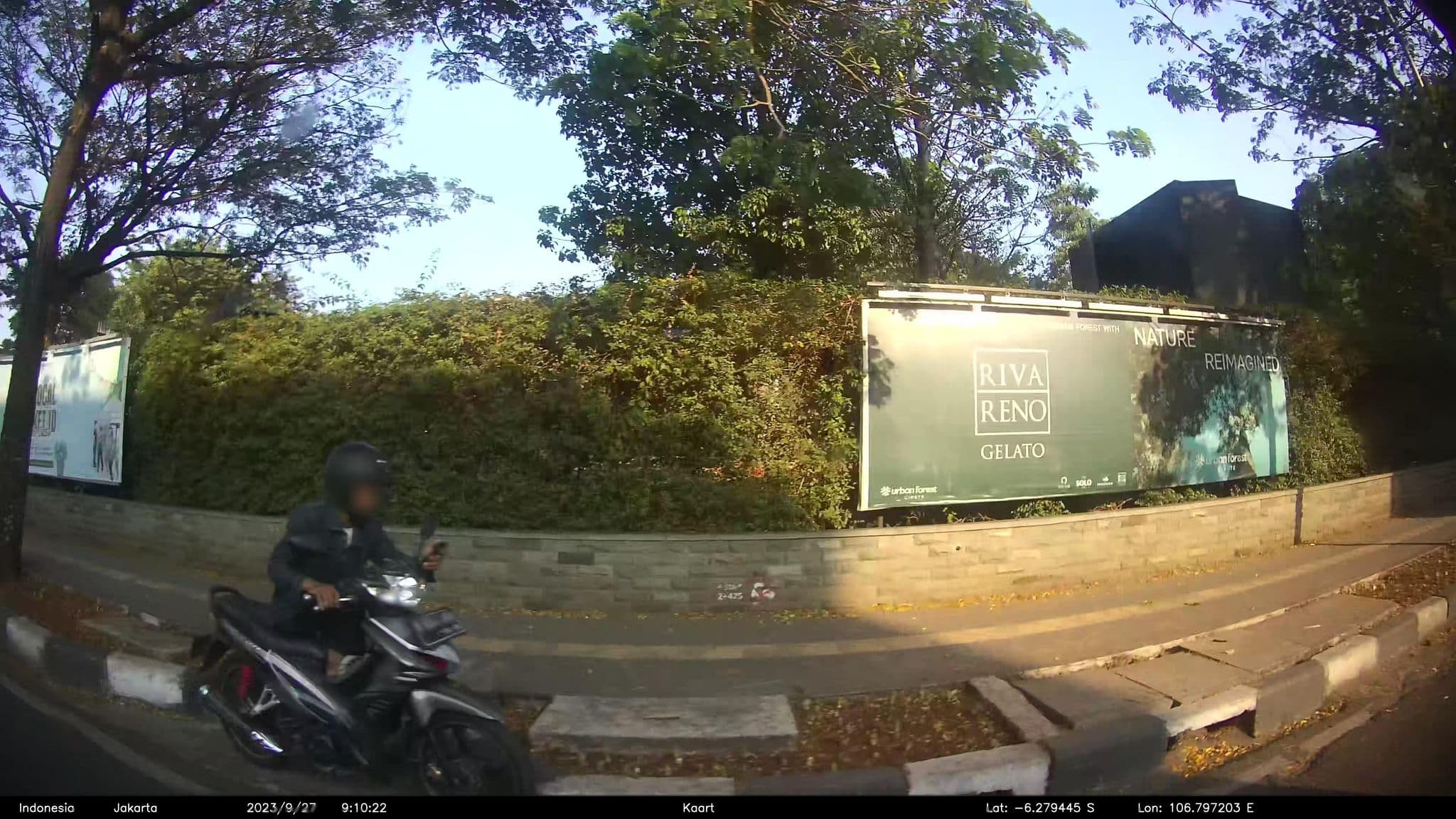 Street view near Hollyday_Inn Bandung, South Tangerang — © kaart_2 (CC BY-SA · Mapillary)