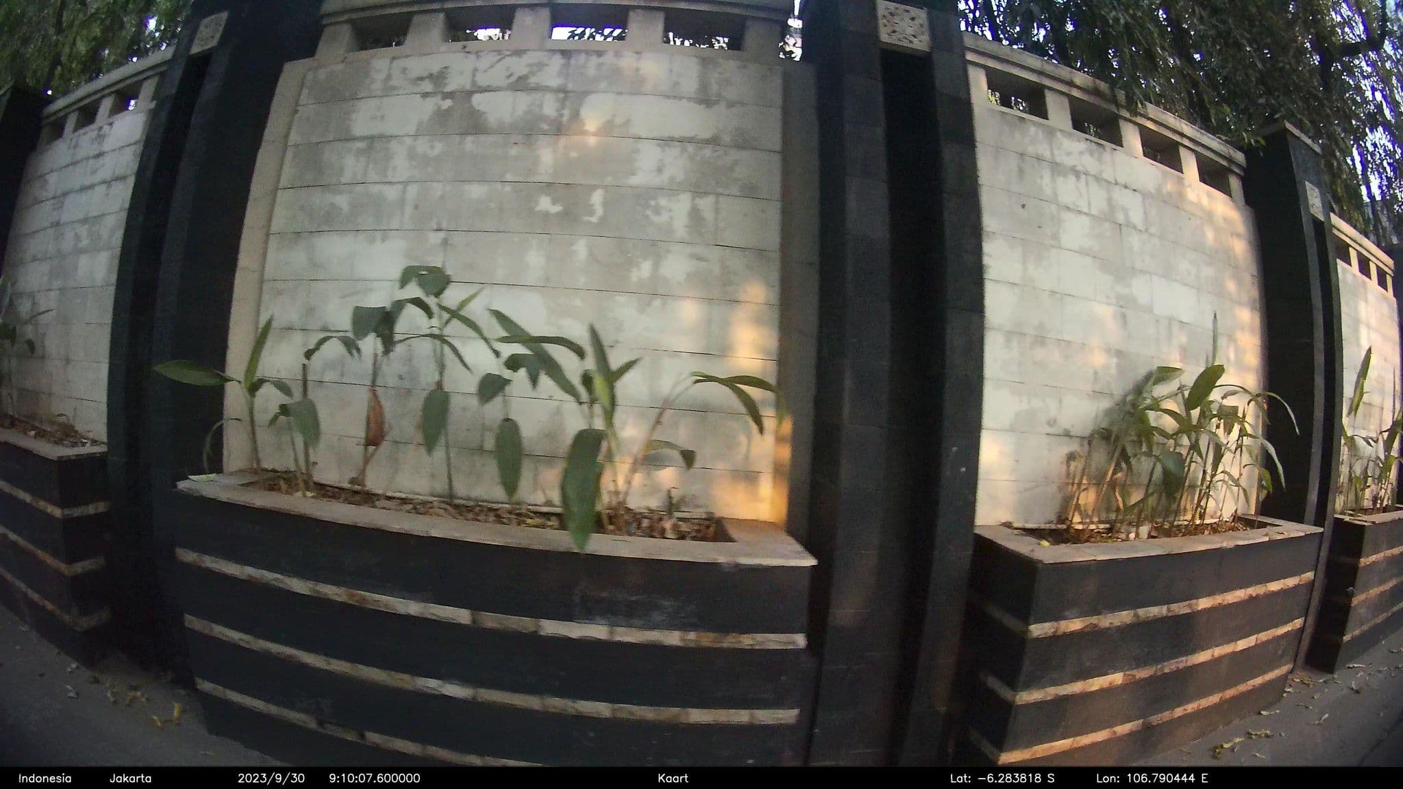 Street view near Ladies toilet tower 2 Hotel Kristal, South Tangerang — © kaart5 (CC BY-SA · Mapillary)