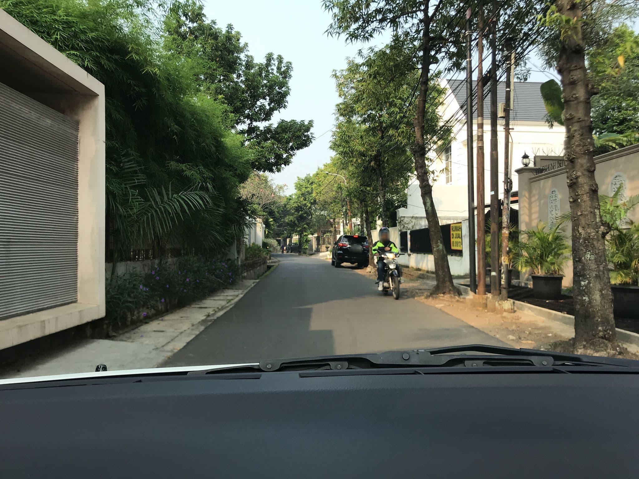 Street view near W Home Cipete, Jakarta — © tektonics (CC BY-SA · Mapillary)