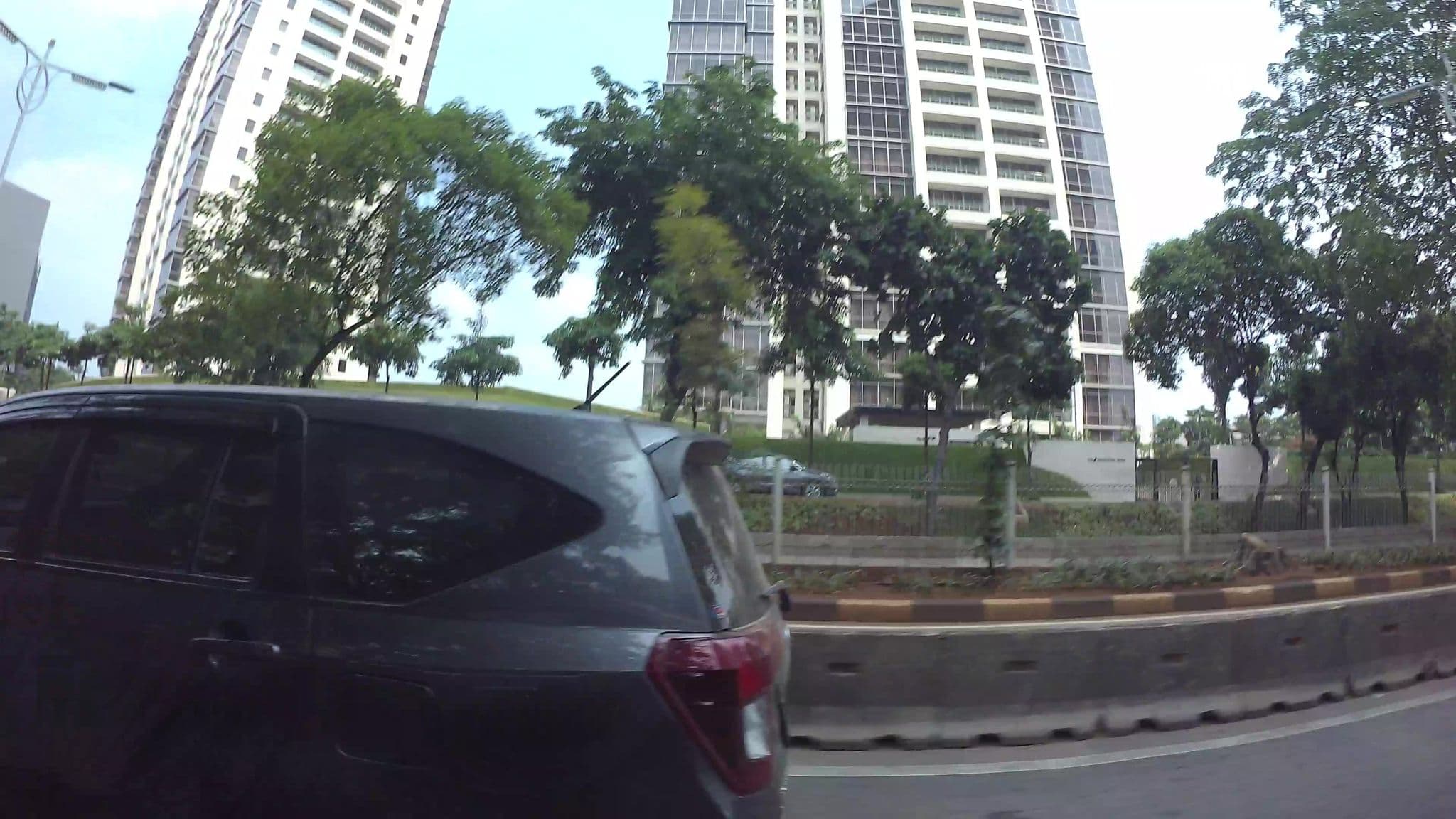 Street view near Hotel Sriwijaya, Jakarta — © kaart_3 (CC BY-SA · Mapillary)